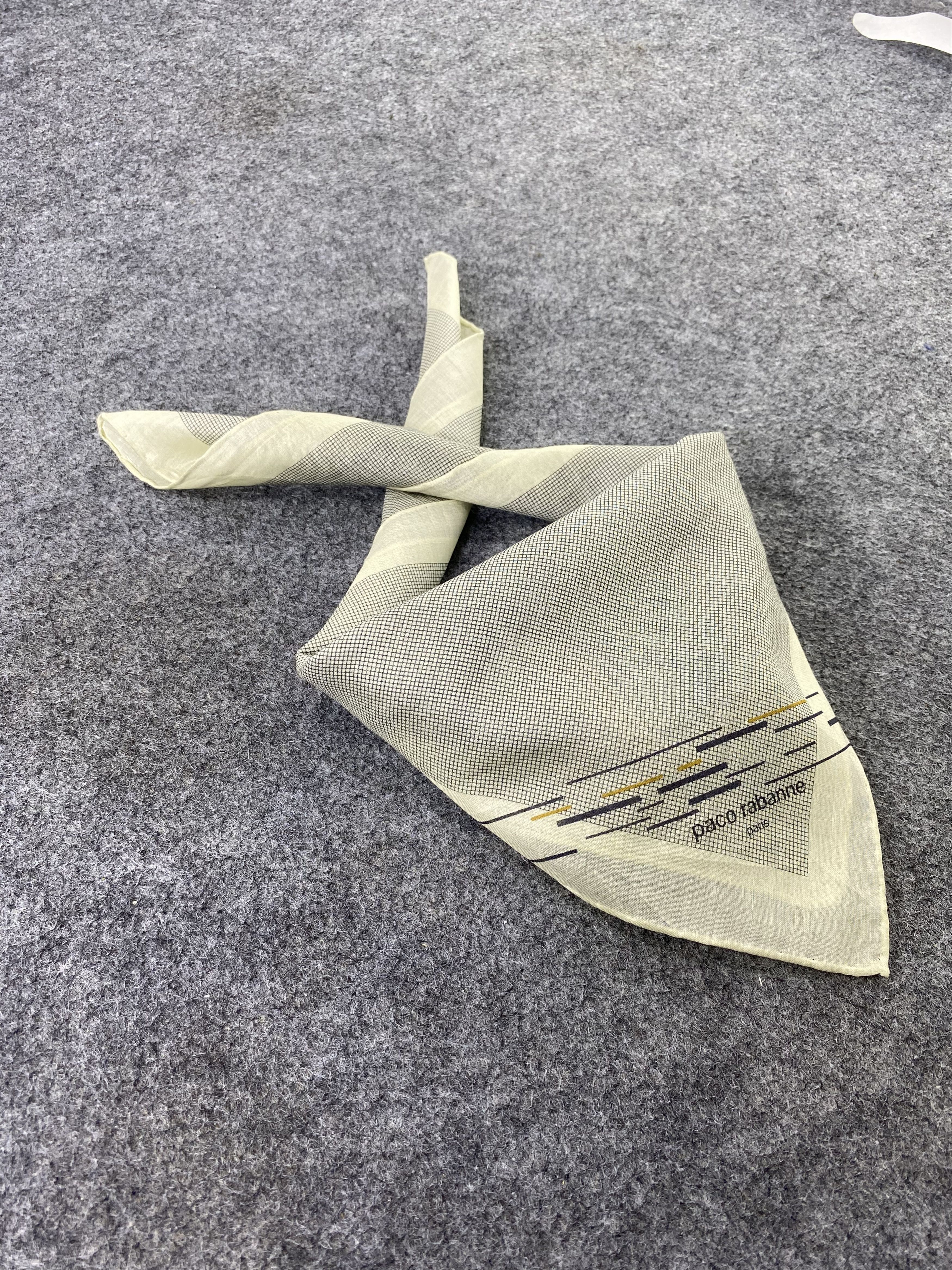 Paco Rabanne Paco Rabanne Handkerchief/Bandana/Neckerchief/Headscarf-B844 Size ONE SIZE - 1 Thumbnail