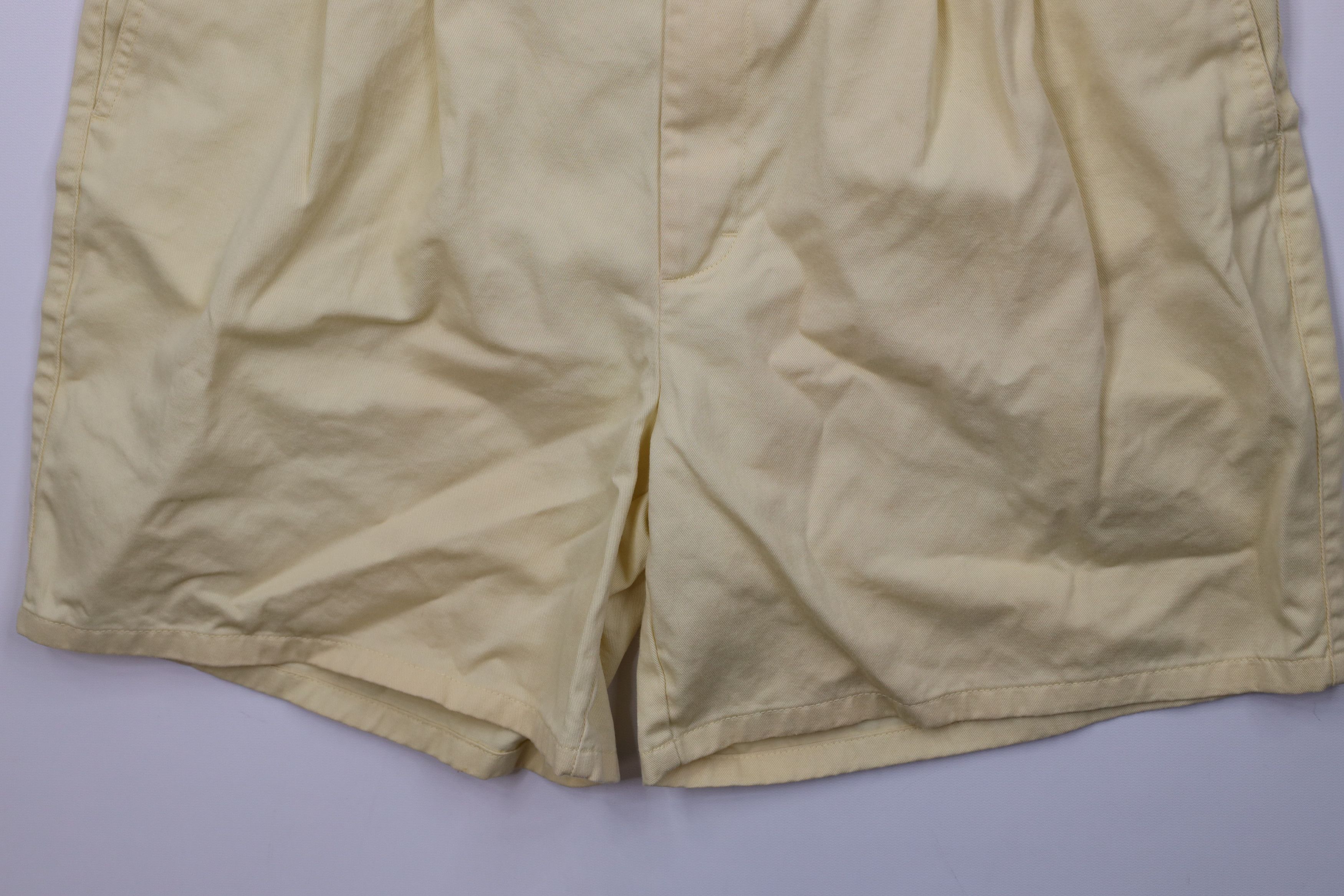 Eddie Bauer Vintage 90s Eddie Bauer Above Knee Pleated Chino Shorts Size US 32 / EU 48 - 4 Thumbnail