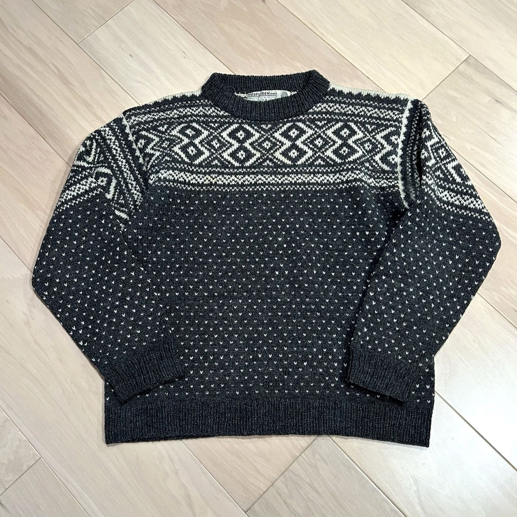 Vintage Vintage Husfliden Oslo Wool Sweater Fair Isle Womens LXL Knit Size L / US 10 / IT 46 - 2 Thumbnail