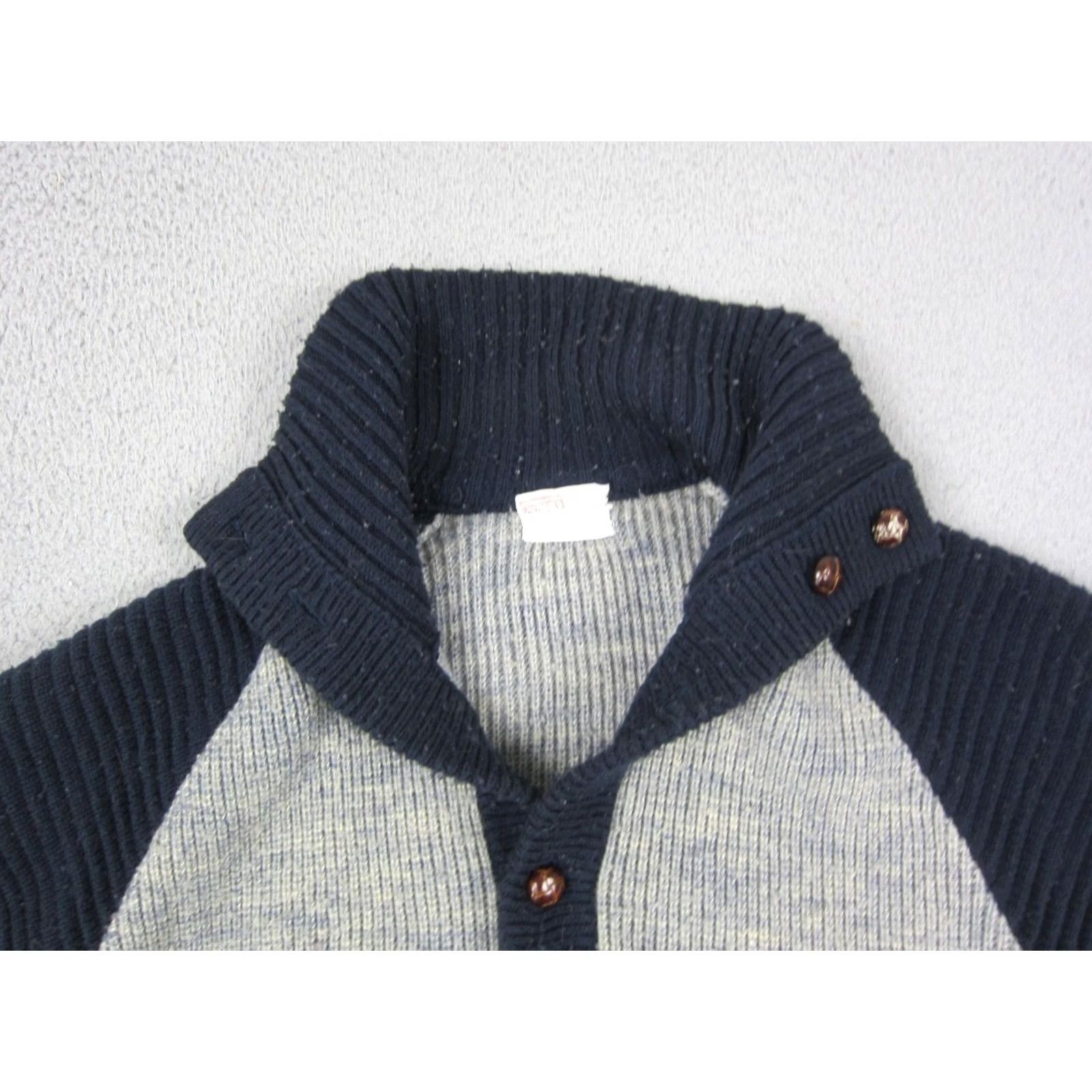 Vintage VINTAGE Montgomery Ward Cardigan Sweater Mens L Gray Blue 70s Button Collared Knit Long Sleeve Fall Winter Spring Regular Size Man Mens Clothing Size US L / EU 52-54 / 3 - 2 Thumbnail