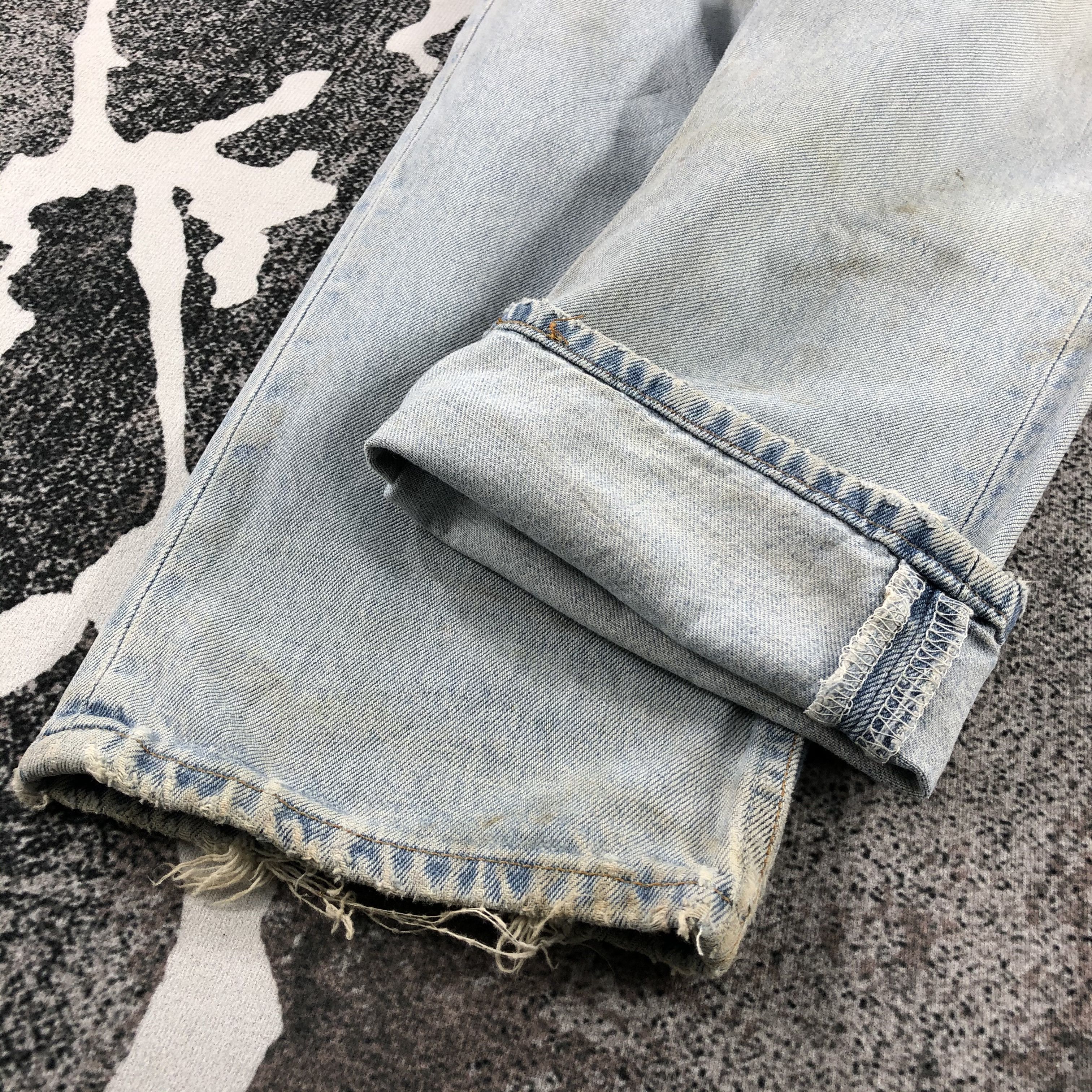 Levi's Vintage 90s Levi's 501 Jeans Dirty Light wash Denim KJ791 Size US 34 / EU 50 - 7 Thumbnail