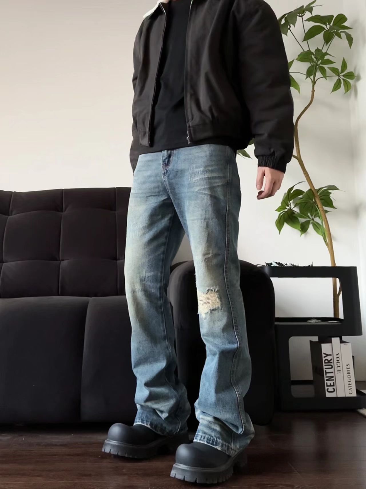 Japanese Brand × Vintage Street Hip Hop Single Knee Ripped Micro Flare Jeans Size US 32 / EU 48 - 3 Thumbnail