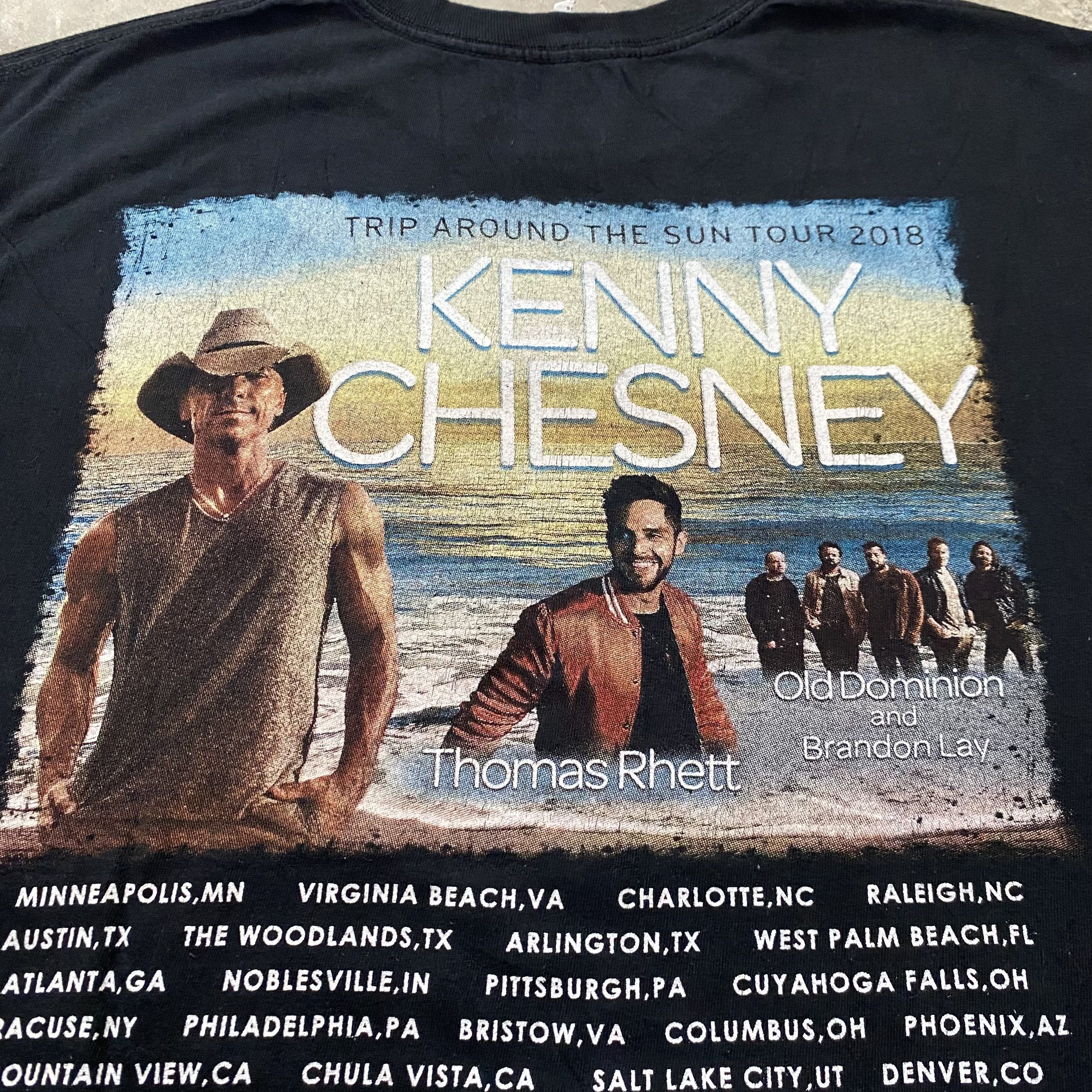 Band Tees Kenny Chesny Tour T Shirt TS010 Size US L / EU 52-54 / 3 - 6 Thumbnail