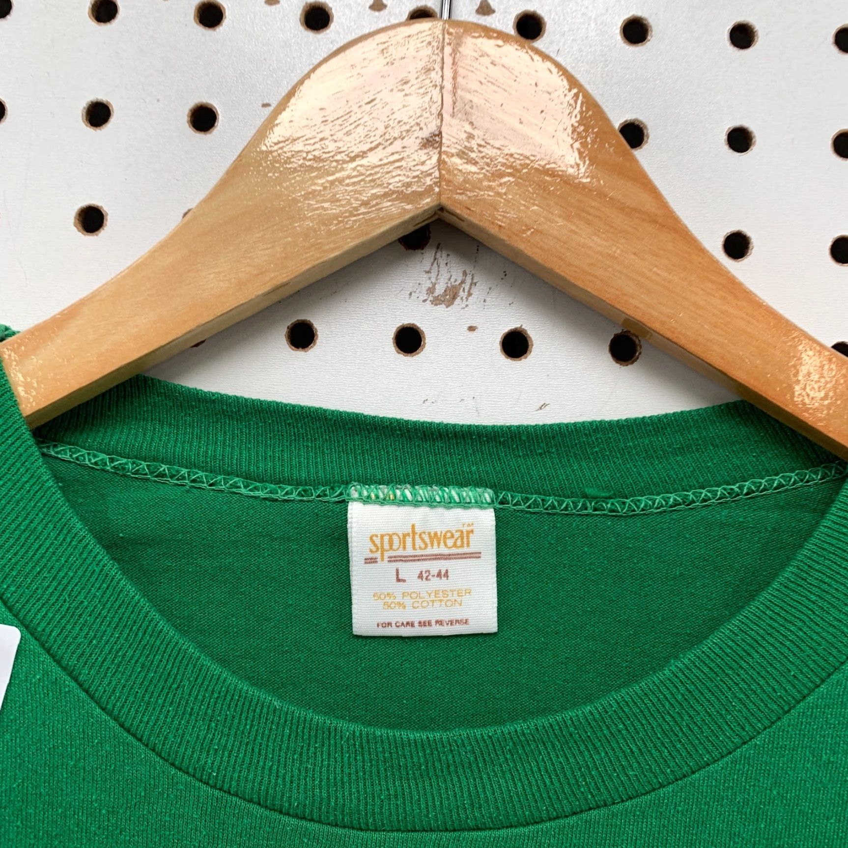 Vintage VINTAGE 70s Sportswear Graphic Print T-Shirt Men Large Green Single Stitch 21x26 Size US L / EU 52-54 / 3 - 7 Thumbnail