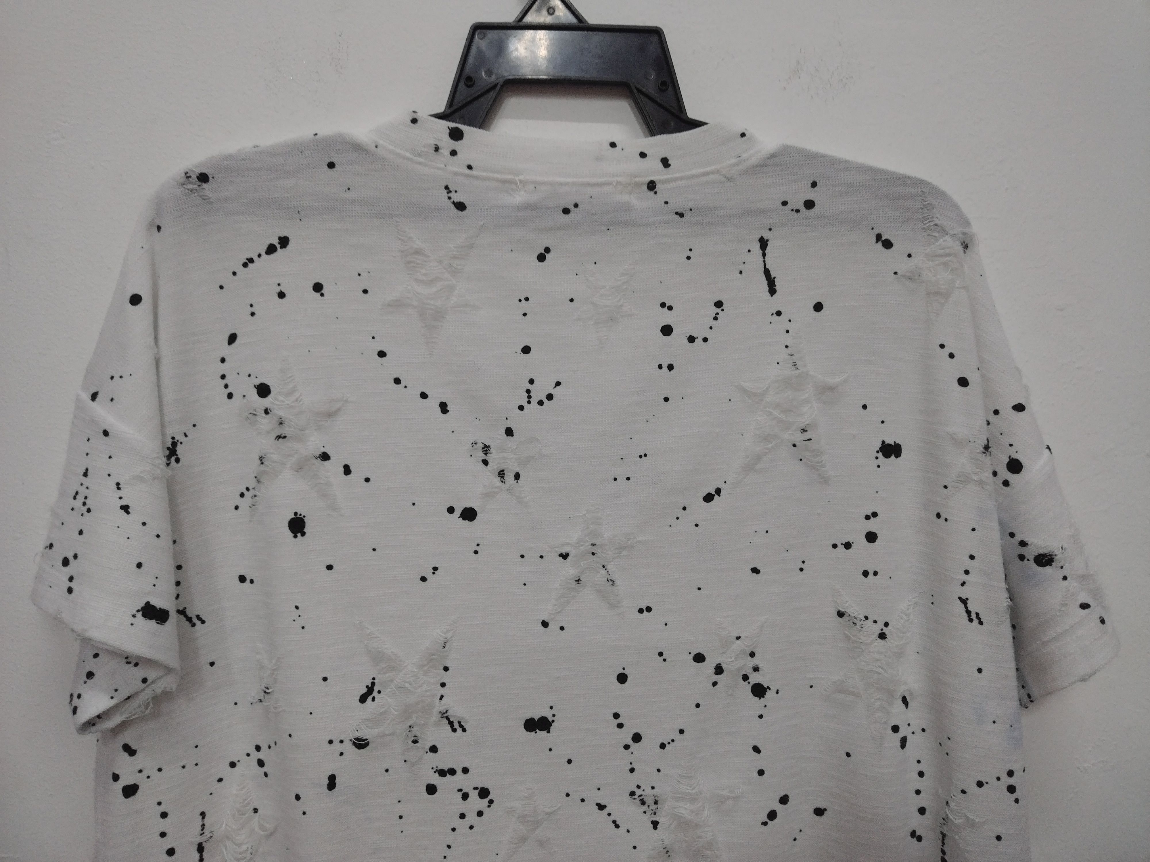 Seditionaries BAGGY DISTRESSED STAR DESIGN PAINT SPLASH V NECK T SHIRT Size M / US 6-8 / IT 42-44 - 13 Thumbnail