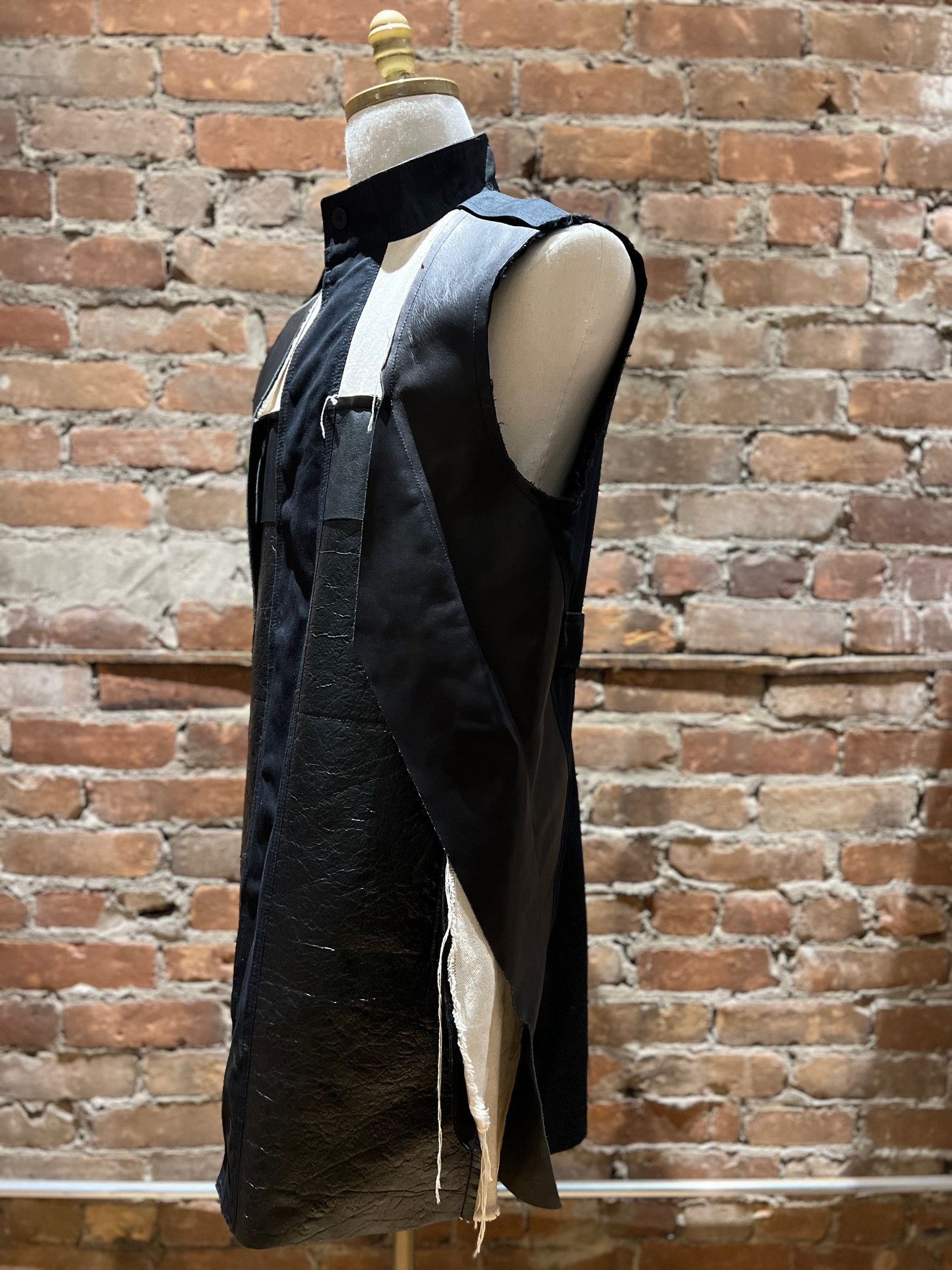 Rick Owens Rick Owens Mainline Mock Neck Leather Vest Size US M / EU 48-50 / 2 - 1 Thumbnail