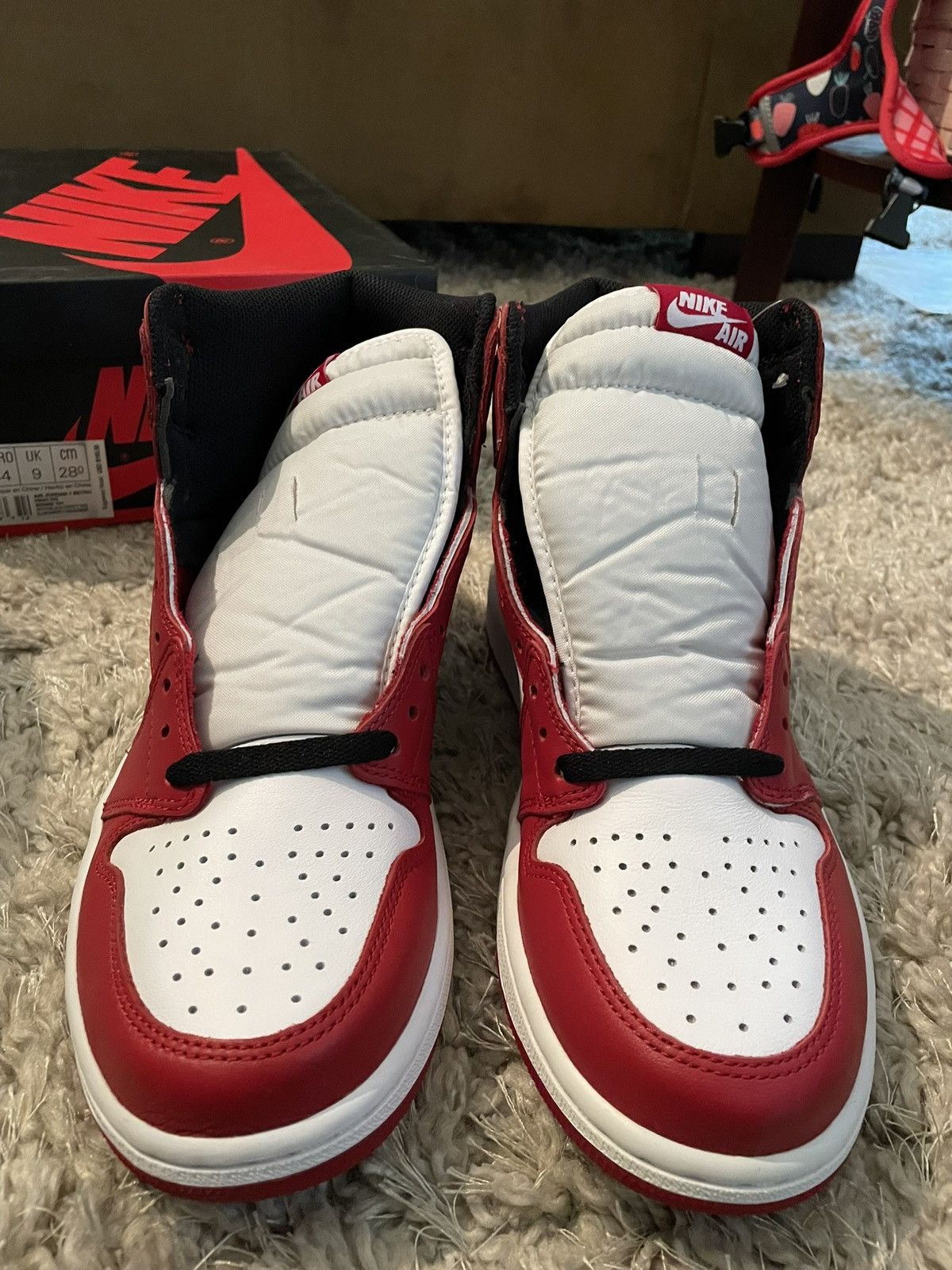 Jordan Brand JORDAN 1 Chicago 2015 sz 10 Size US 10 / EU 43 - 4 Thumbnail