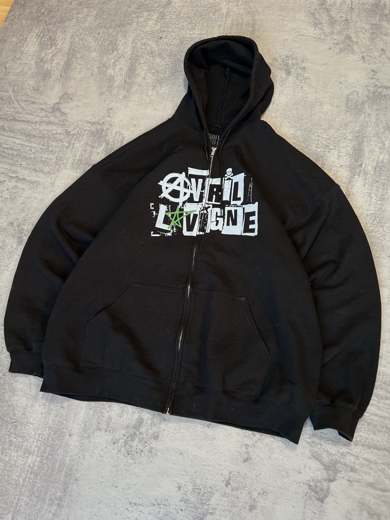 Fruit Of The Loom Avril Lavigne Mens Full Zip Hoodie 2024 Greatest Hits Tour Size US XL / EU 56 / 4 - 2 Thumbnail