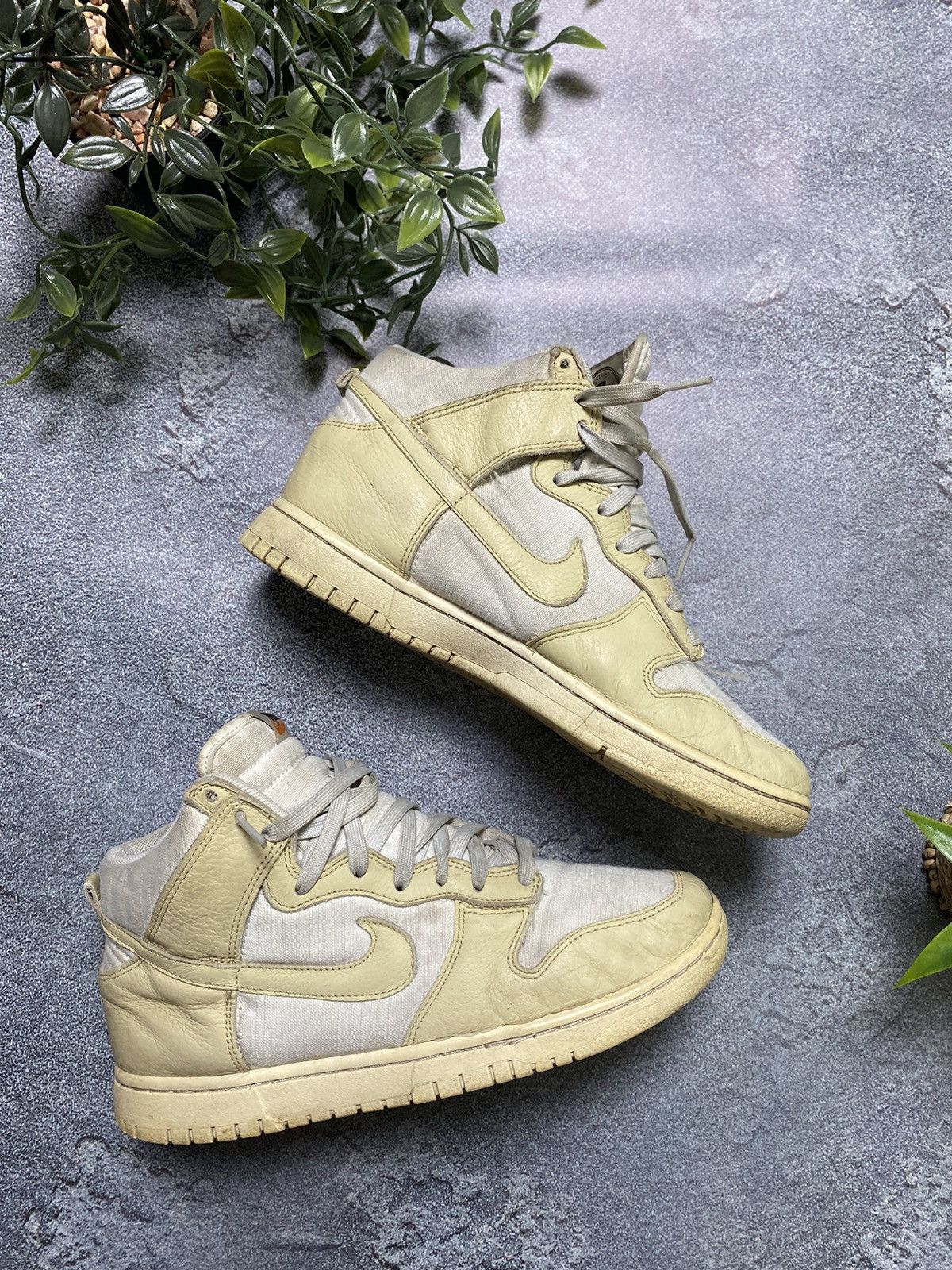 Nike × Vintage Nike Dunk High Lx Team Gold Size US 10 / EU 43 - 1 Thumbnail