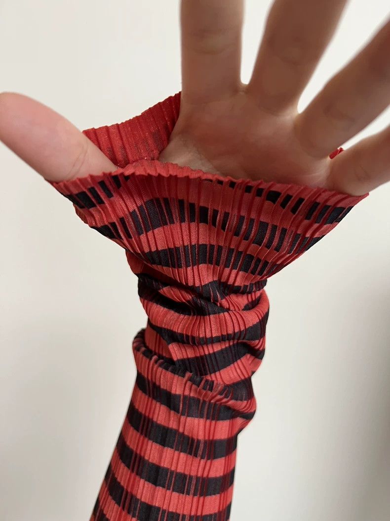 Issey Miyake Issey Miyake Black and red striped vest Size L / US 10 / IT 46 - 3 Thumbnail