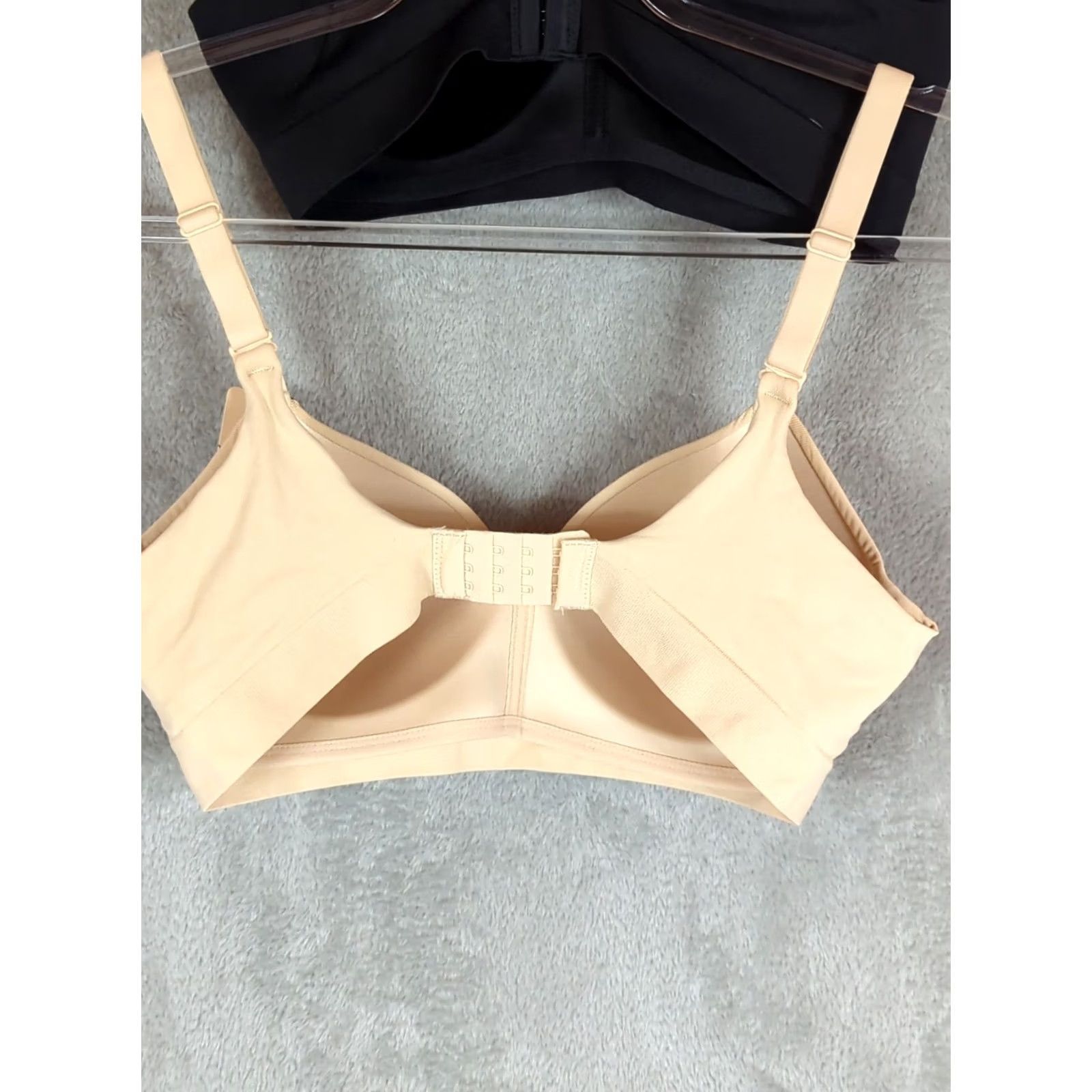 Vintage Truekind Women's Bra M Black Beige Wirefree Seamless Comfort Shaping Bralette Shirt Style Junior? Size ONE SIZE - 5 Thumbnail