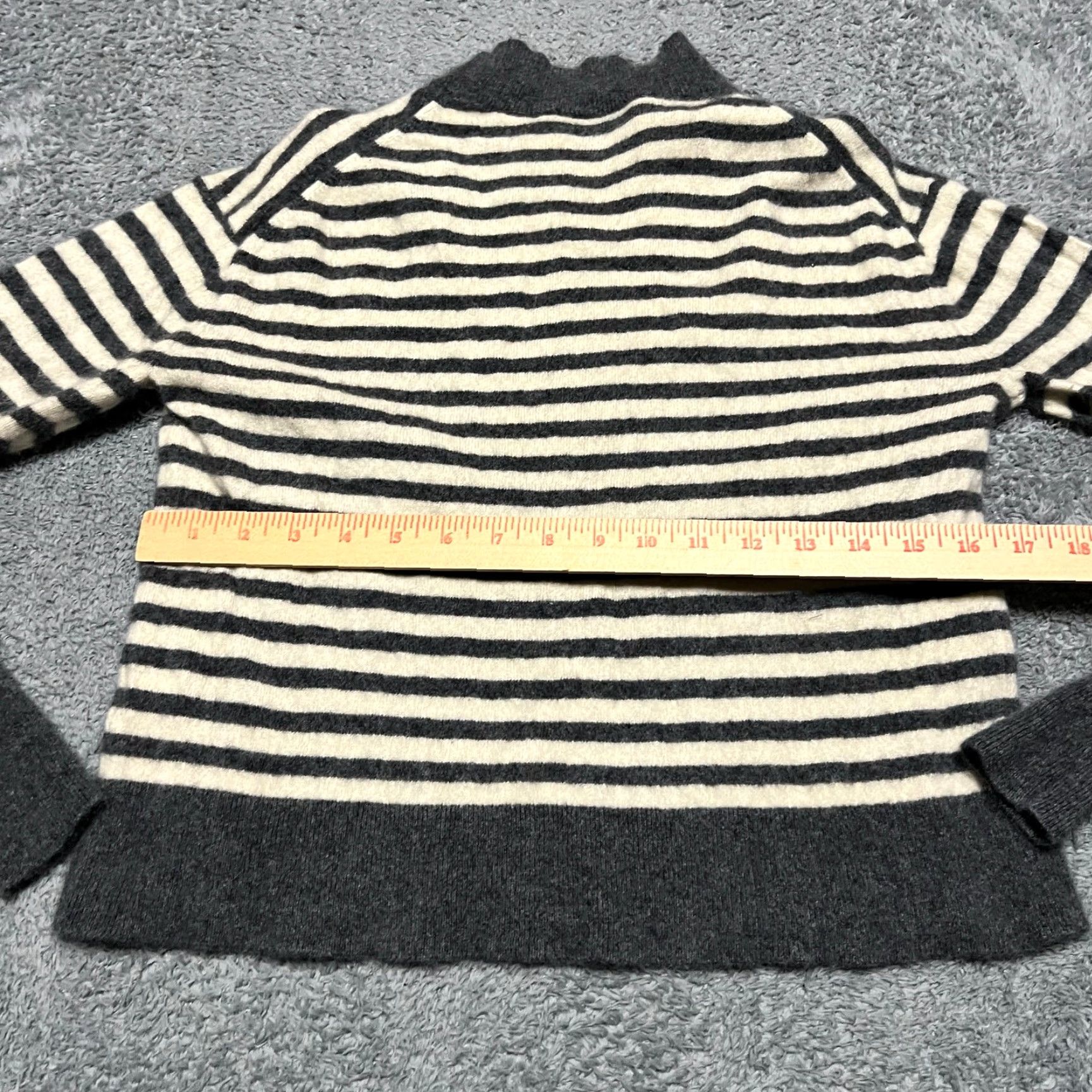 Everlane Everlane Sweater Womens Small Striped Cashmere Blend Gray stain Pullover Women S Regular Size S / US 4 / IT 40 - 4 Thumbnail