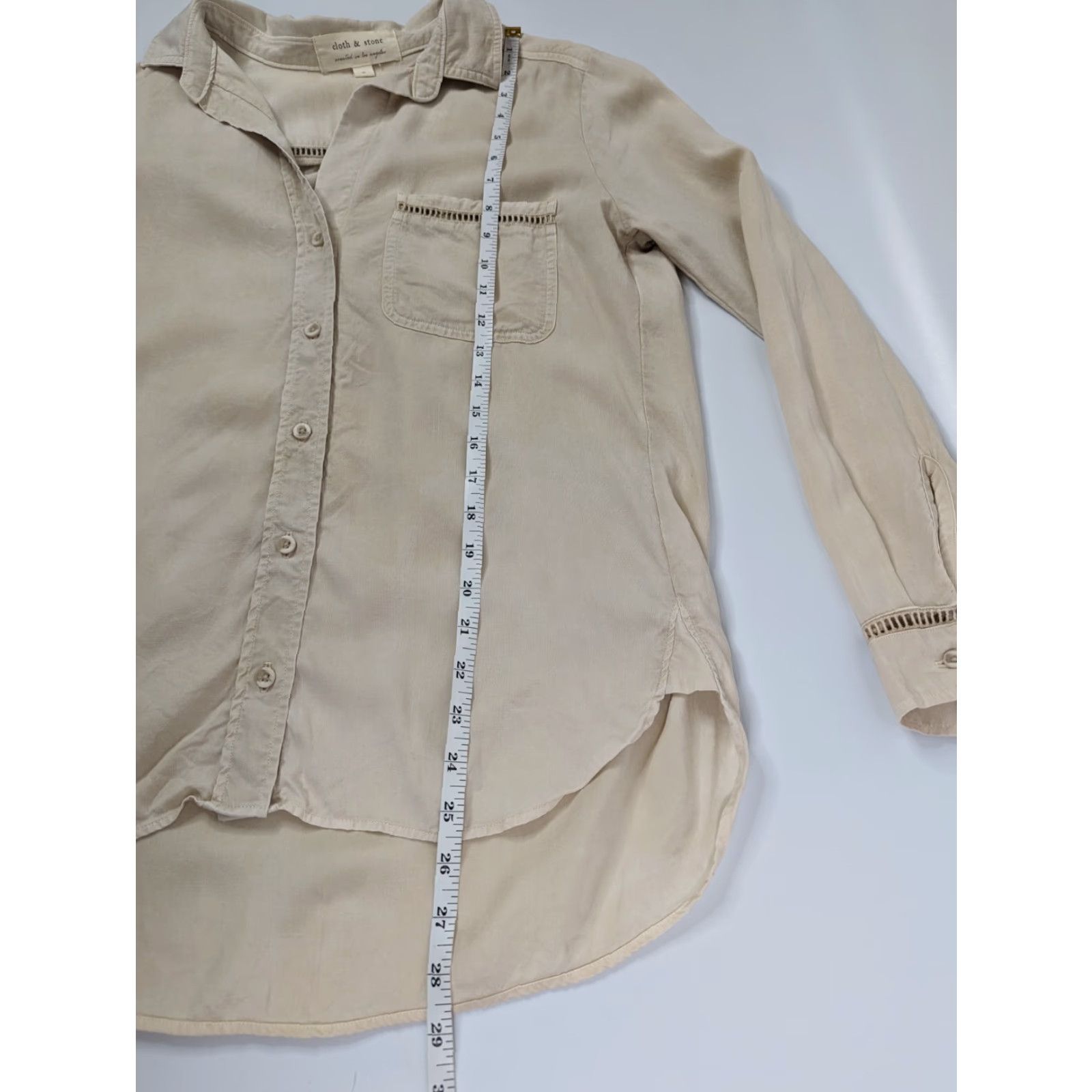 Anthropologie Anthropologie Dale Shirt Blouse Cream Womens Size Small Western Ivory Tencel Solid Long Sleeve Collared Shirt Blouse Womens Western Style Size S Size S / US 4 / IT 40 - 6 Thumbnail