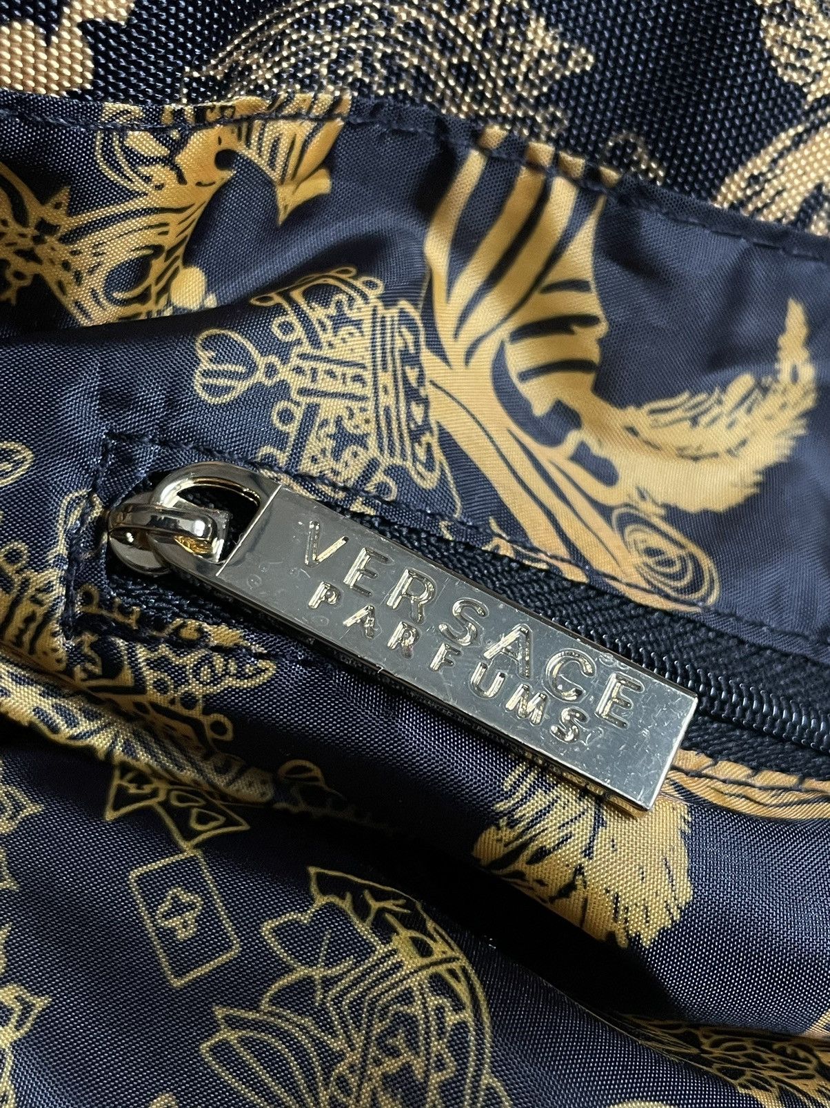 Versace Versace Parfums Weekender Tote Bag Black/Gold RARE Size ONE SIZE - 9 Thumbnail