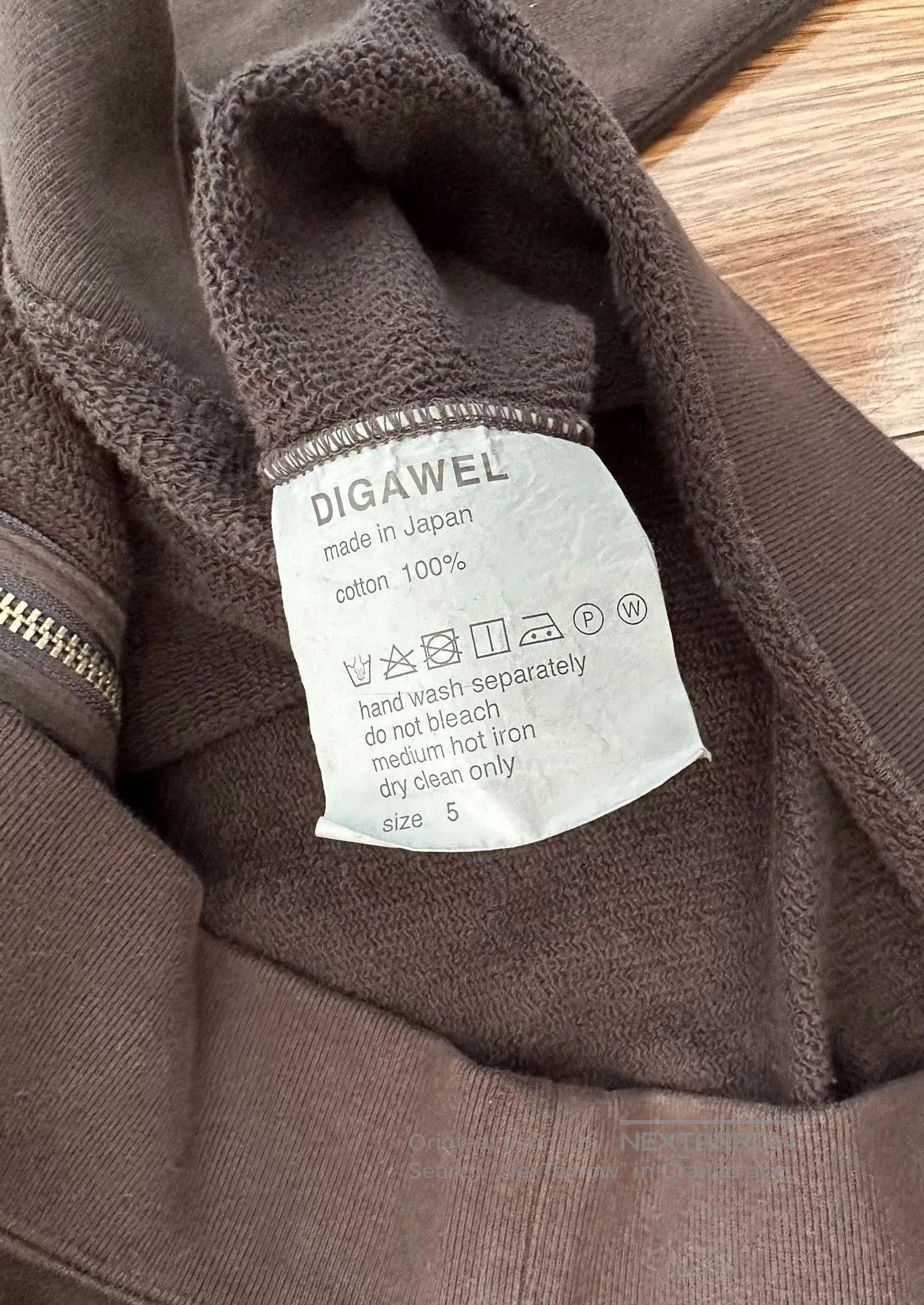 DIGAWEL digawel zip hoodie in black color. Size US S / EU 44-46 / 1 - 3 Thumbnail