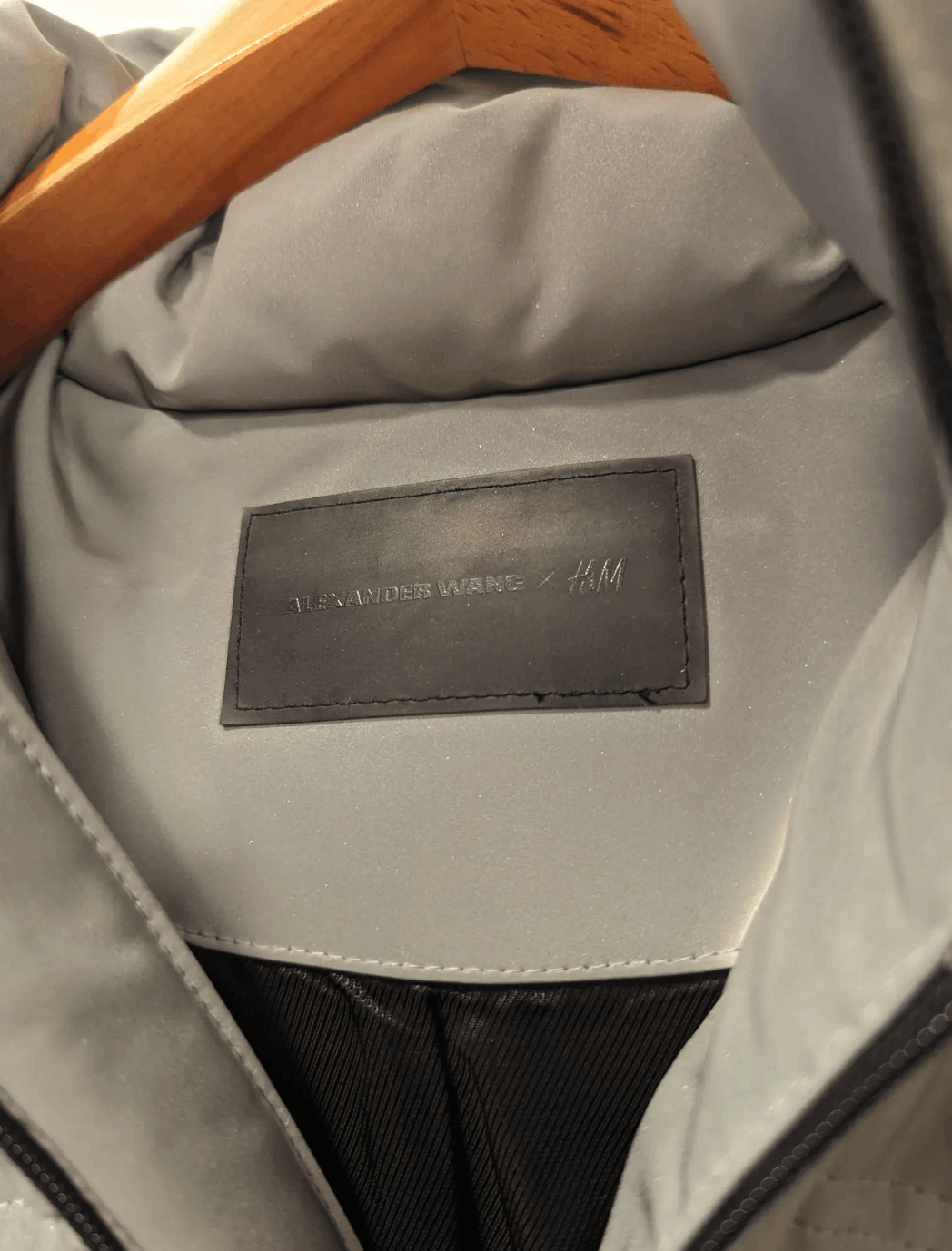 Alexander Wang × H&M BRAND NEW Reflective Down Jacket Silver M Size US M / EU 48-50 / 2 - 6 Thumbnail