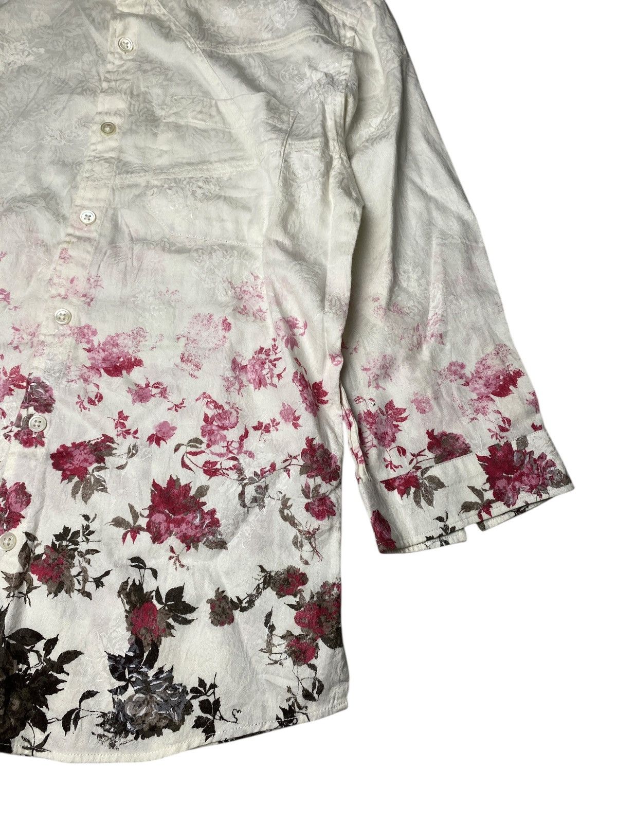 Japanese Brand 2000's Tornado Mart Spiral Cut Floral Shirts Size US S / EU 44-46 / 1 - 3 Thumbnail