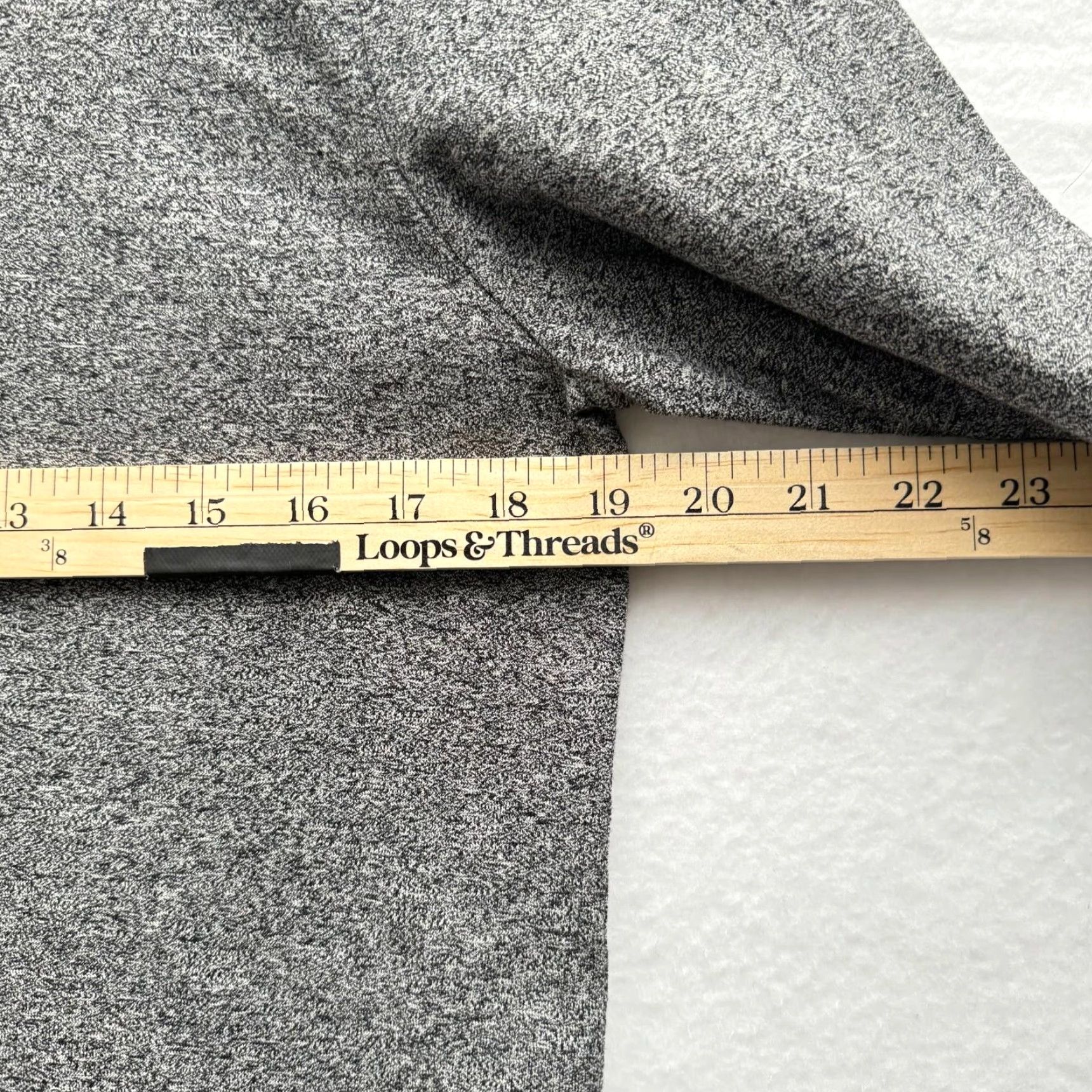 Banana Republic VINTAGE Banana Republic Men’s 1/4 Zip Sweat Shirt Knit Mock Neck S Gray Pullover 1/4 Zip Luxury Touch Heather Grey Shirt Mens Size US S / EU 44-46 / 1 - 7 Thumbnail