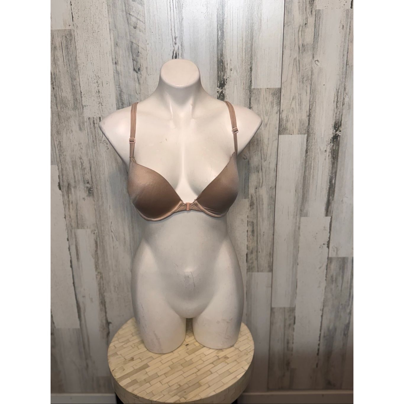 Victoria's Secret Victoria’s Secret Lightly Lined Push-Up Bra – Nude Beige – Estimated 34C Size ONE SIZE - 1 Thumbnail