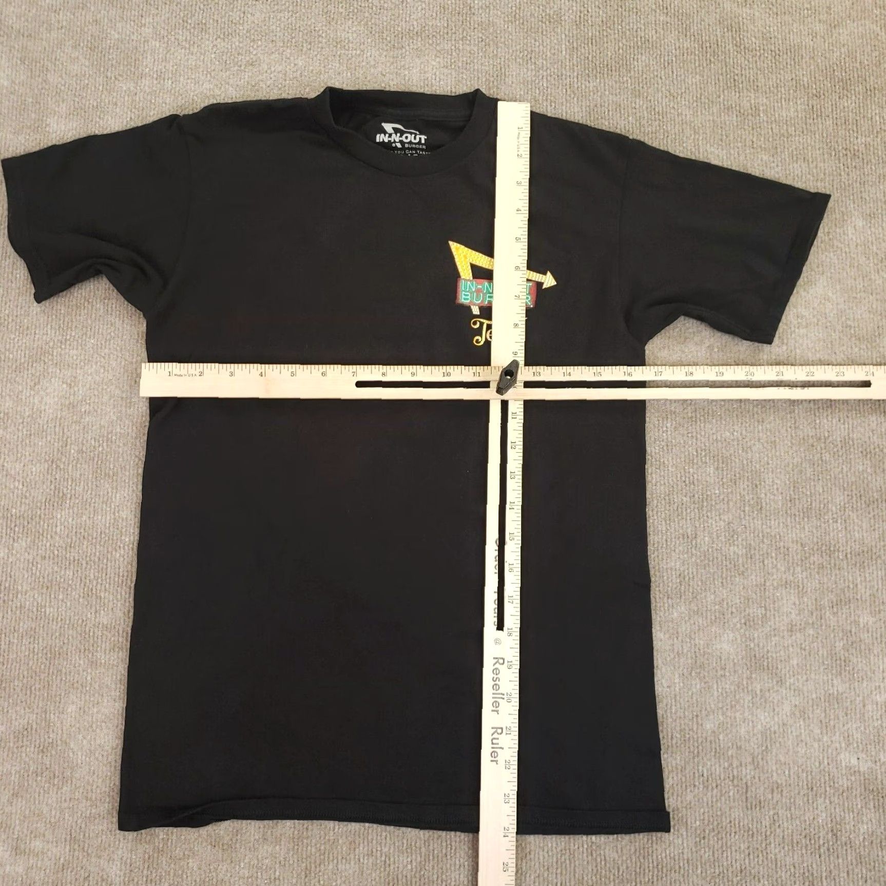 Nike Nike In N Out Texas Graphic T-Shirt Womens Small Black Short Sleeve Crew Neck Size S / US 4 / IT 40 - 3 Thumbnail
