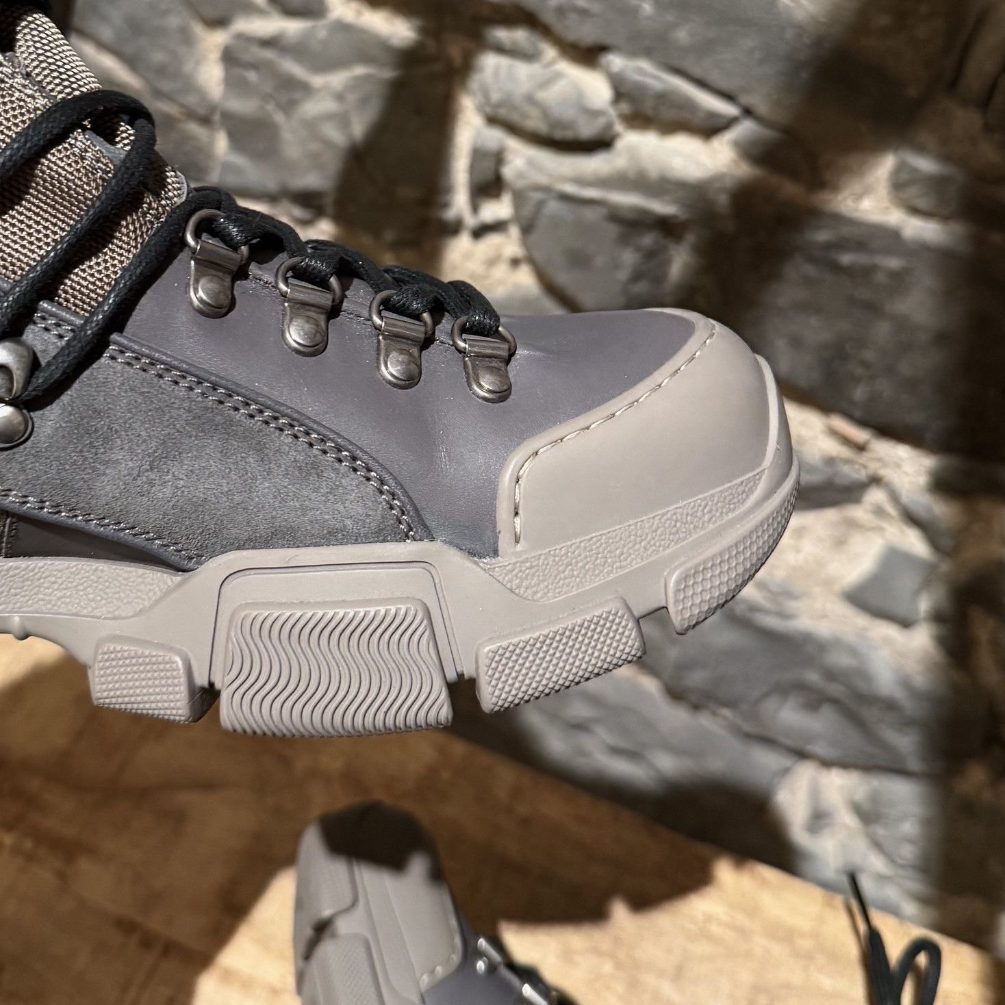 Gucci Gucci Graphite Grey Suede Flashtrek Hiking Boots Size US 8 / EU 41 - 10 Thumbnail