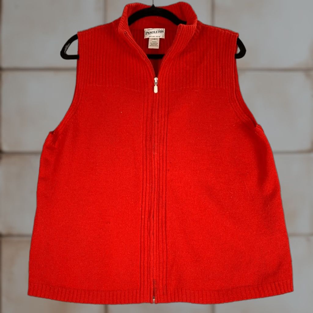 Pendleton Pendleton Vest Womens Size L 100% Lambs Wool Red Zip Front Ribbed Sweter Vest Red Seller: Pendleton Size L / US 10 / IT 46 - 1 Thumbnail