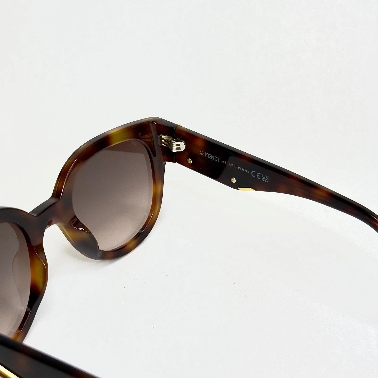 Fendi FENDI FIRST 40111 Diagonal Logo Sunglasses FE40111I 53F Size ONE SIZE - 4 Thumbnail