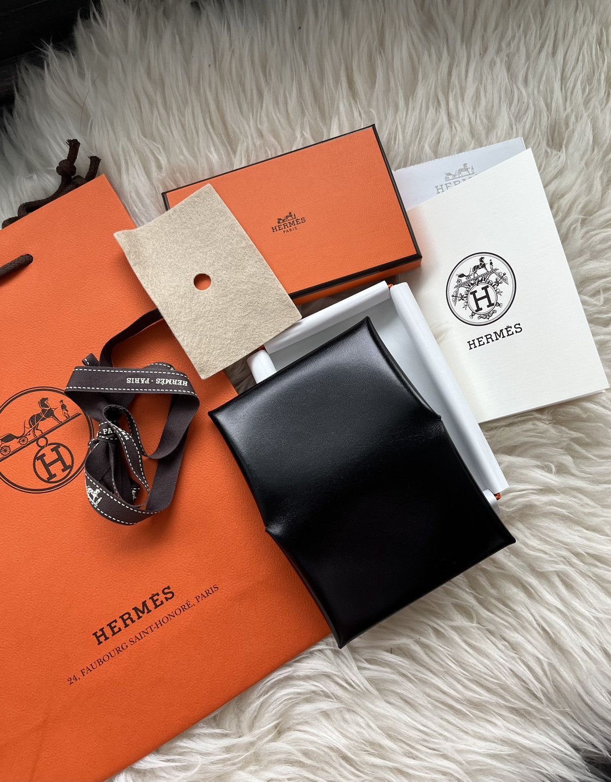 Hermes Extremely Rare Hermes Calvi Wallet Box Leather Size ONE SIZE - 19 Thumbnail