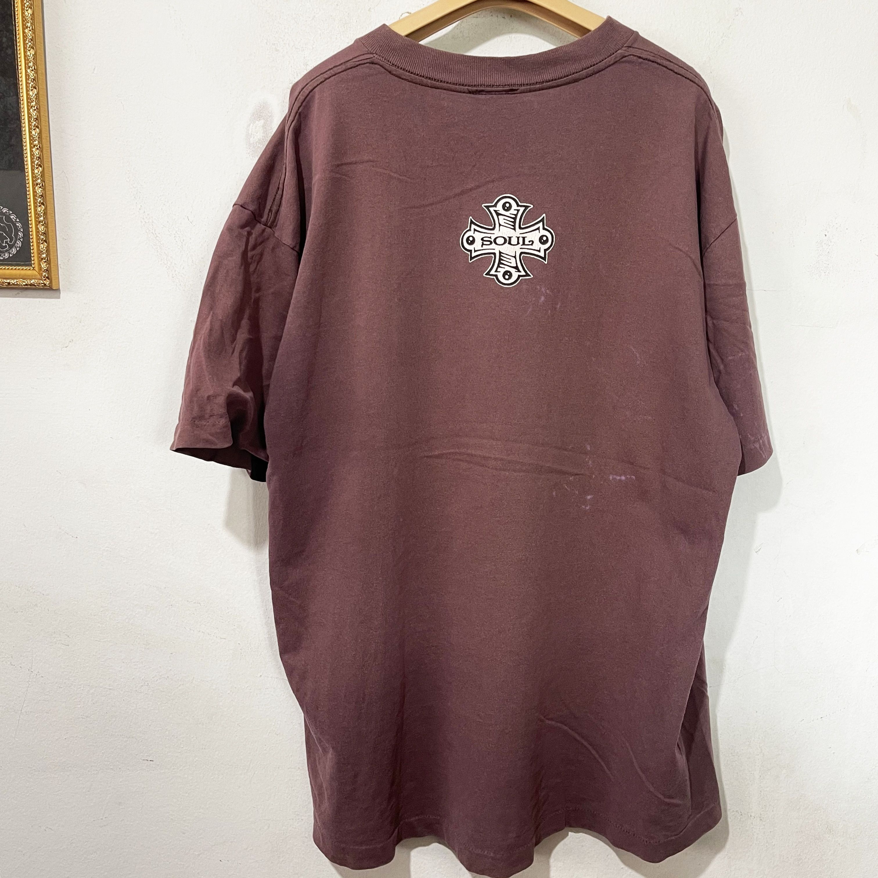 Vintage Vintage 90s SOUL Sacred Heart Flame T-Shirt Size US XL / EU 56 / 4 - 3 Thumbnail