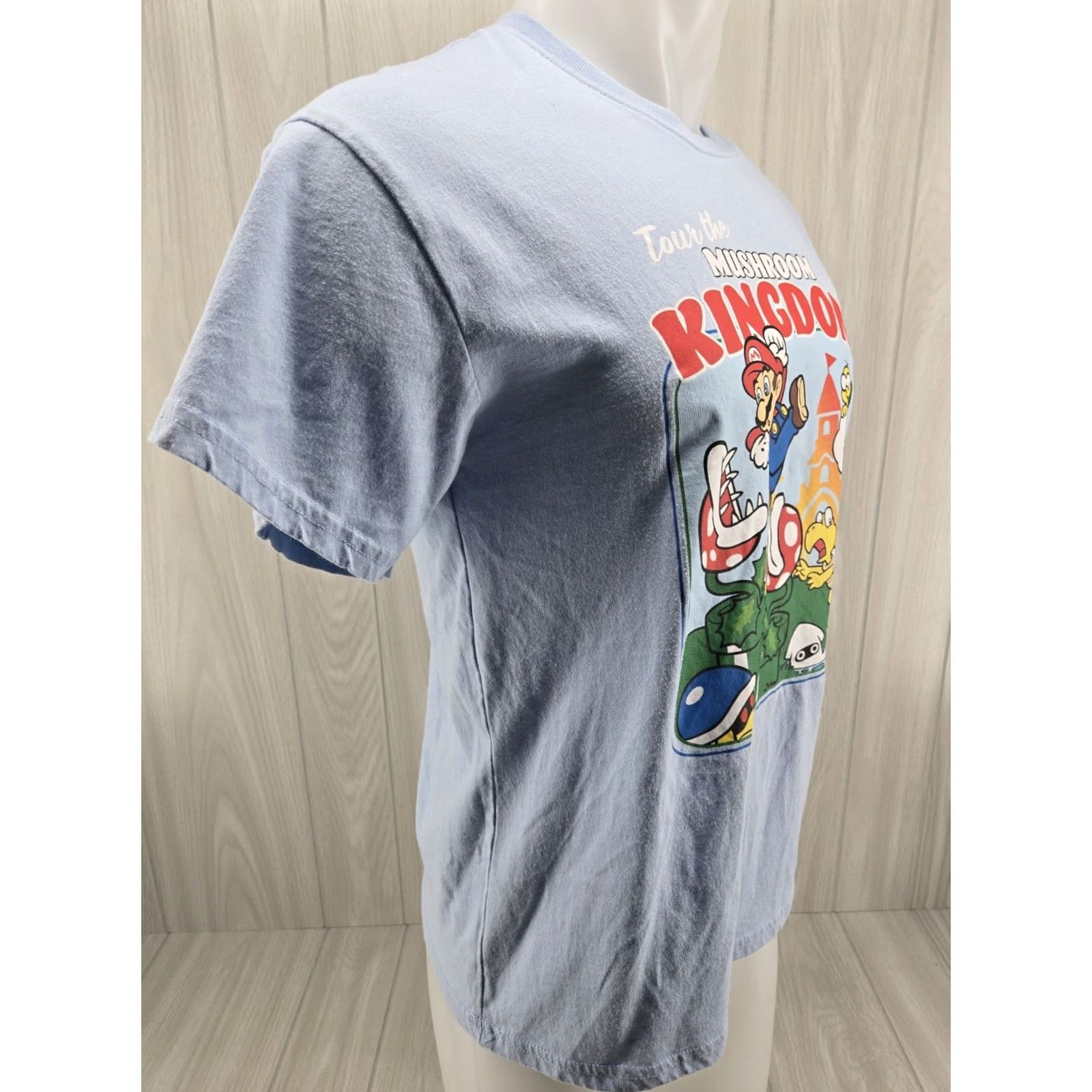Nintendo VINTAGE Super Mario Tour The Mushroom Kingdom Mens Medium Light Blue T Shirt Size US M / EU 48-50 / 2 - 5 Thumbnail
