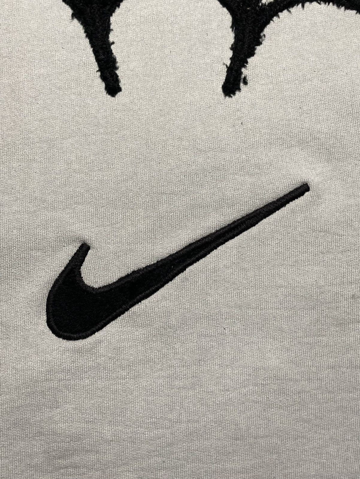 Nike × Vintage ⛩️Nike sweatshirt custom vintage y2k center logo spider web Size US L / EU 52-54 / 3 - 6 Thumbnail