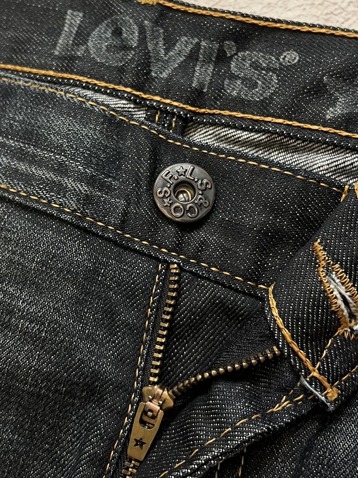 Levi's × Vintage Y2K Levis Blue Star Faded Vintage Jeans Size US 33 - 9 Thumbnail