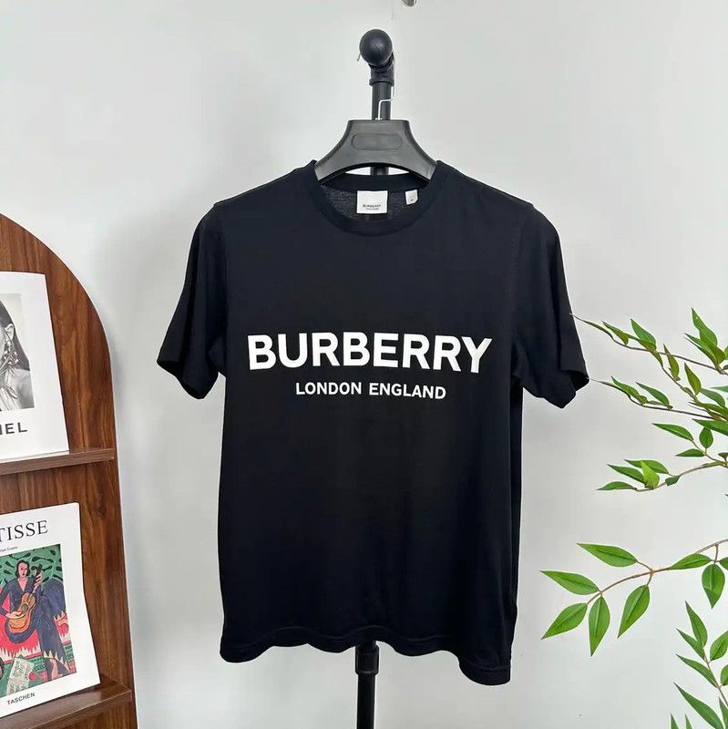 Burberry Burberry Black Cotton Women's T-Shirt Size M / US 6-8 / IT 42-44 - 1 Thumbnail
