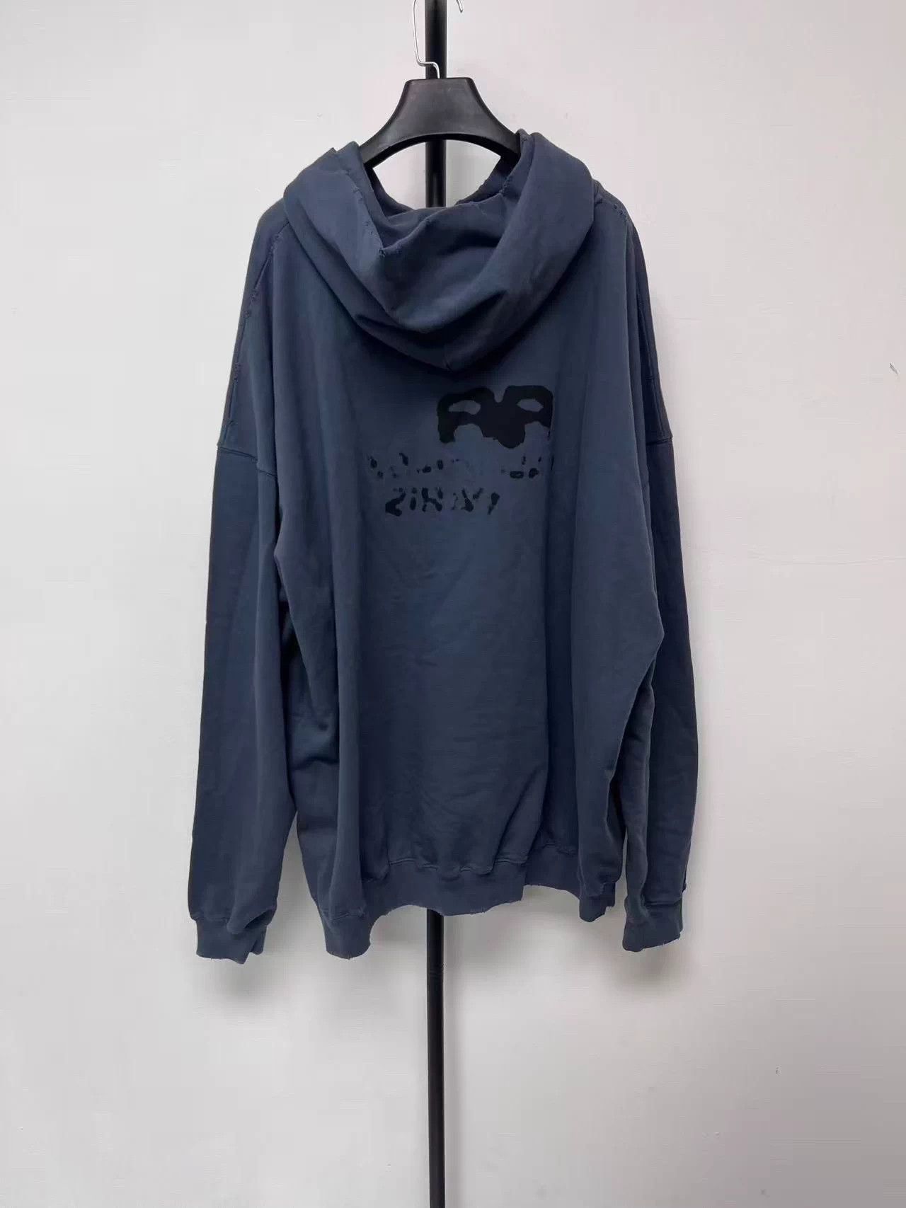 Balenciaga Balenciaga Logo print long-sleeve sweatshirt men's blue Size US M / EU 48-50 / 2 - 2 Thumbnail