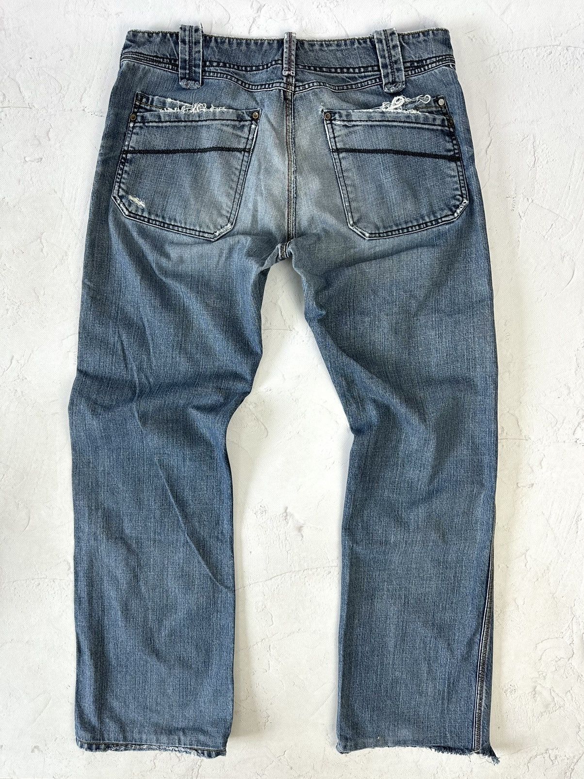 Diesel × If Six Was Nine × Vintage Vintage Diesel Distressed Blue Jeans Size US 33 - 7 Thumbnail