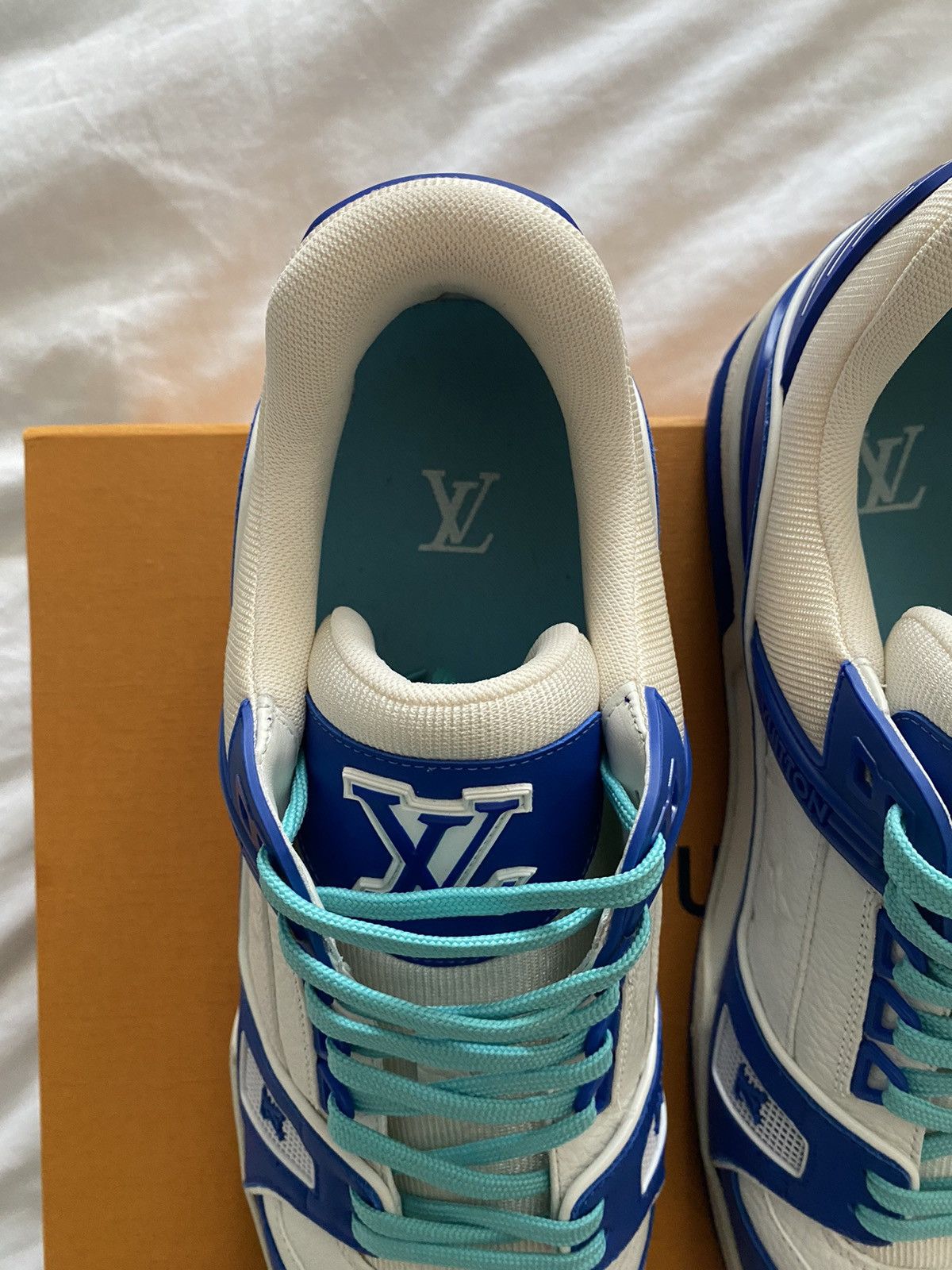 Louis Vuitton Louis Vuitton trainers (VERY RARE) Size US 10 / EU 43 - 4 Thumbnail