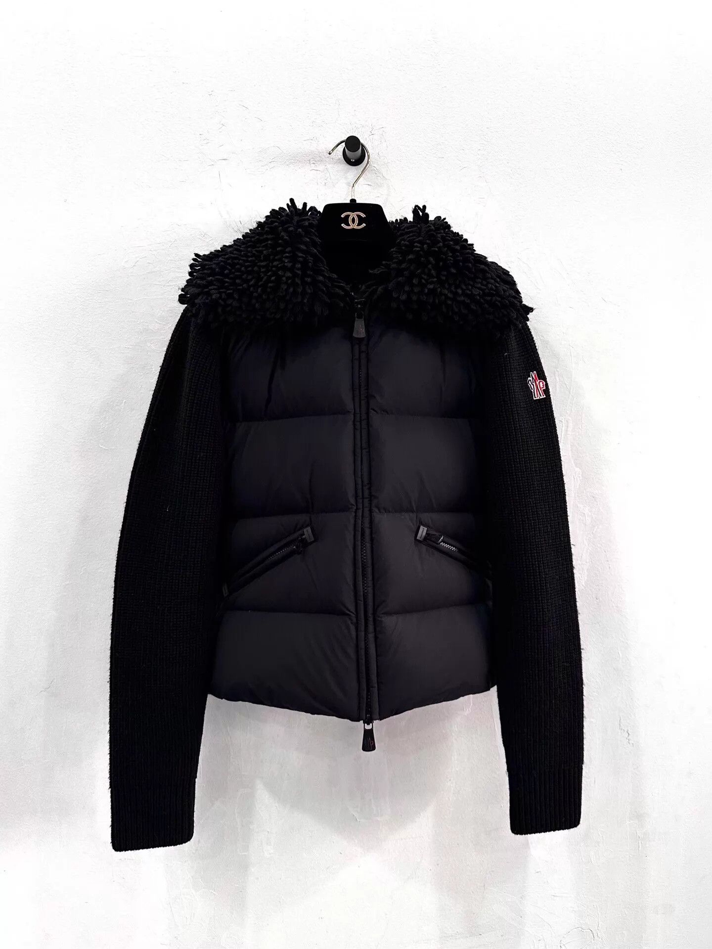 Moncler Moncler Black Padded Wool ZipUp Cardi Side Logo XS Size XS / US 0-2 / IT 36-38 - 1 Thumbnail