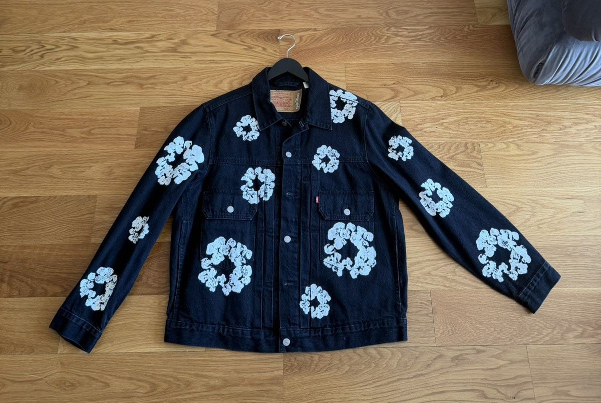 DENIM TEARS Denim Tears x Levis Wreath Denim Jacket Size Large Size US L / EU 52-54 / 3 - 1 Thumbnail