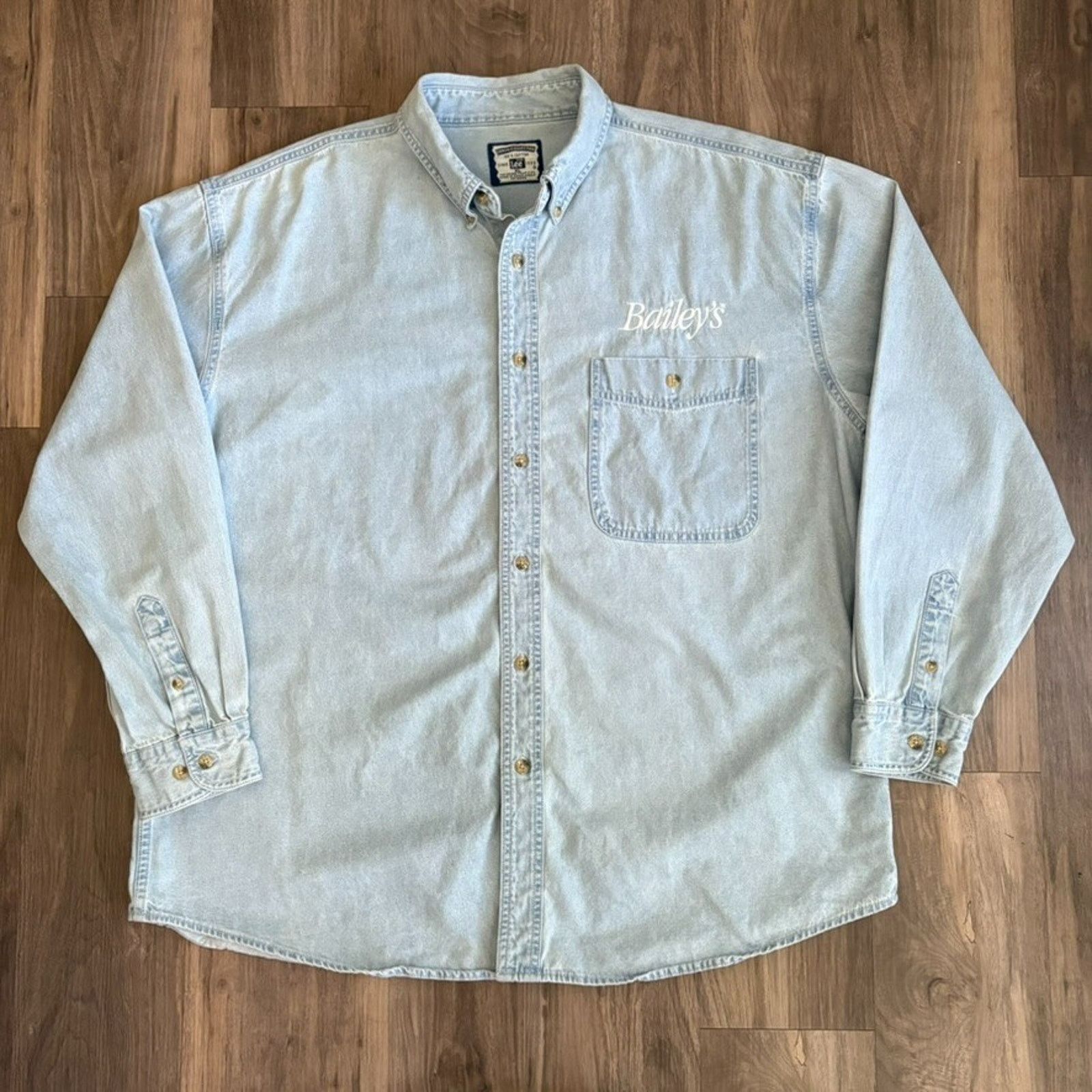 Vintage Vintage Denim Shirt Button Up Men's Size XL Blue Overshirt Size US XL / EU 56 / 4 - 4 Thumbnail