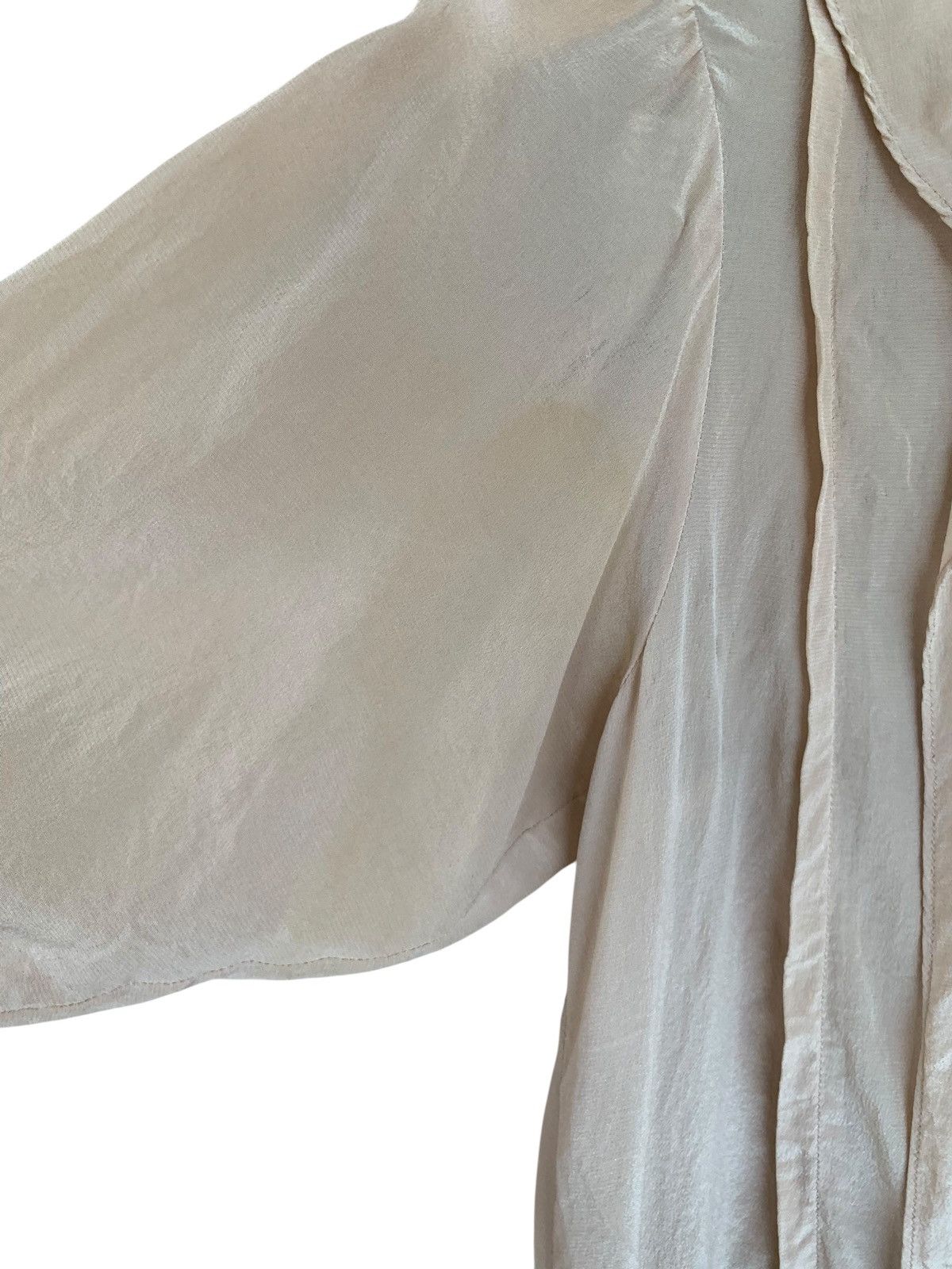 Miu Miu 2011 Miu Miu ruffled peter pan collar beige silk blouse Size XS / US 0-2 / IT 36-38 - 5 Thumbnail