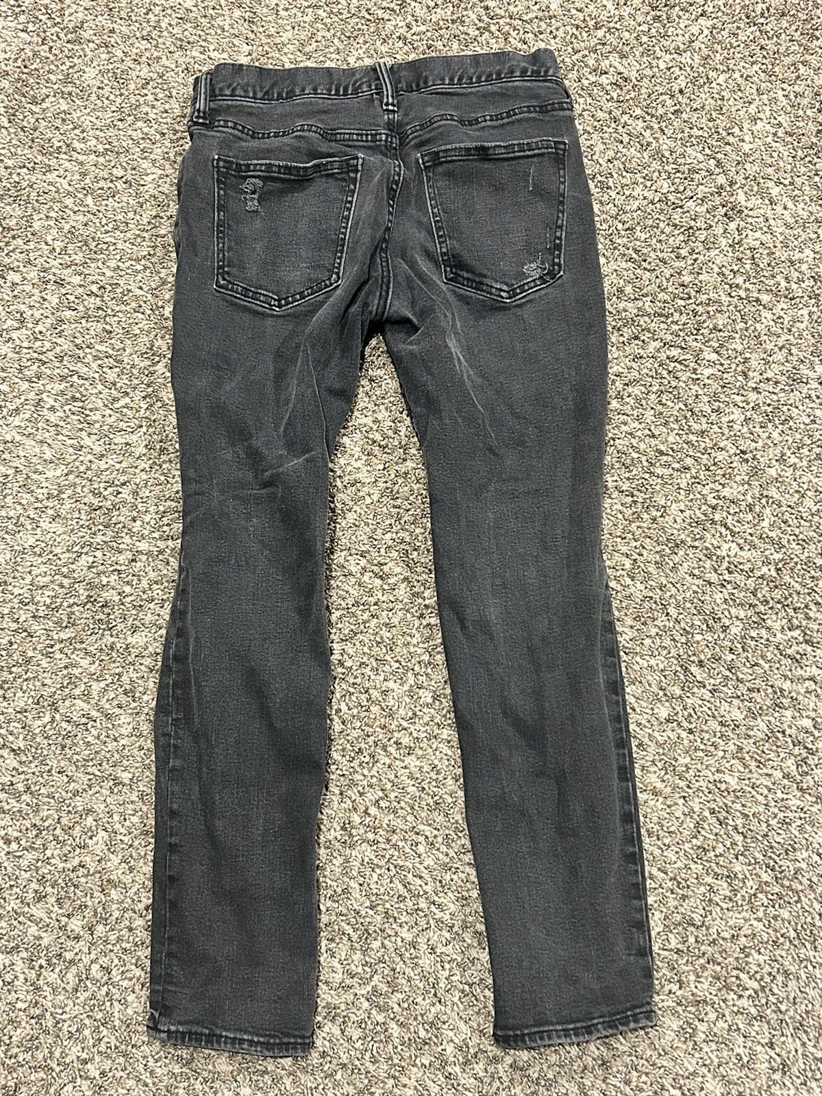 Old Navy distressed denim Size US 31 - 2 Thumbnail