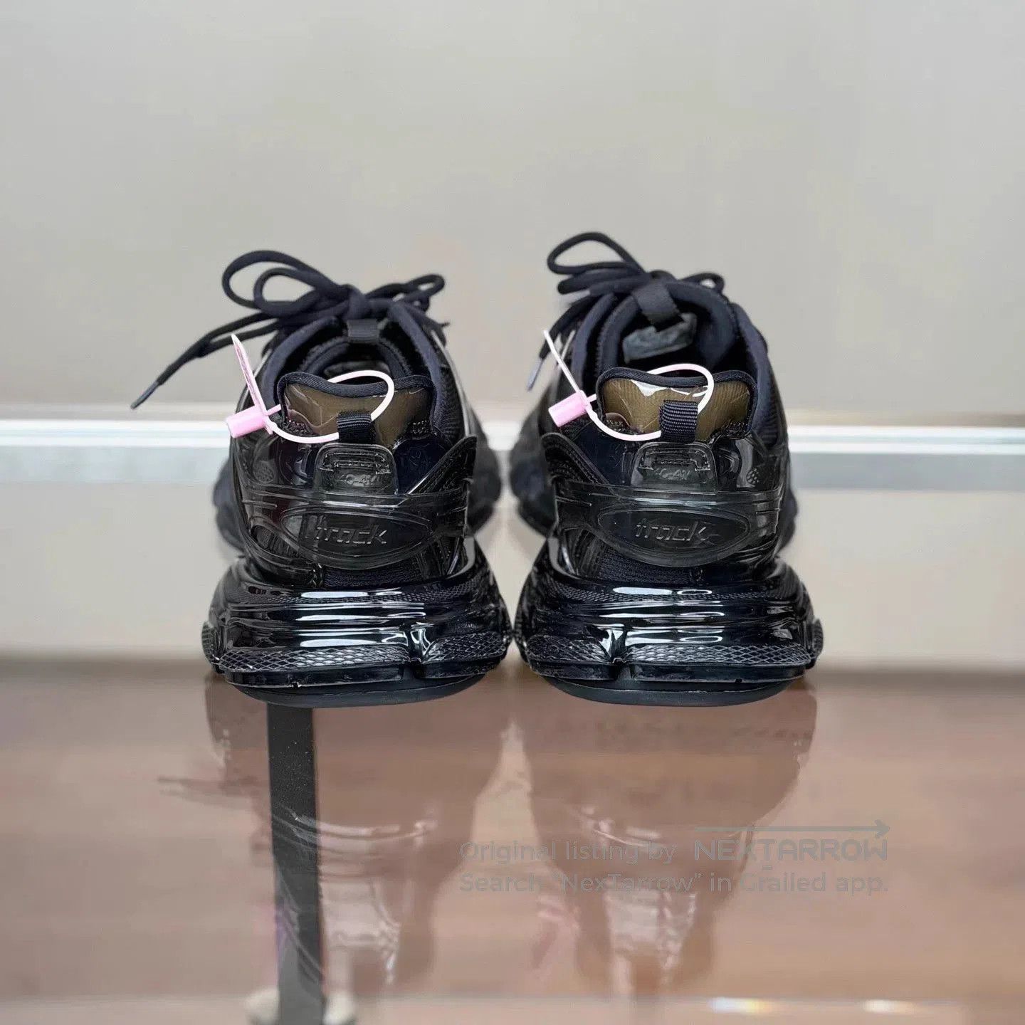 Balenciaga Black Low-Top Sneakers Size 8. Size US 8 / EU 41 - 4 Thumbnail