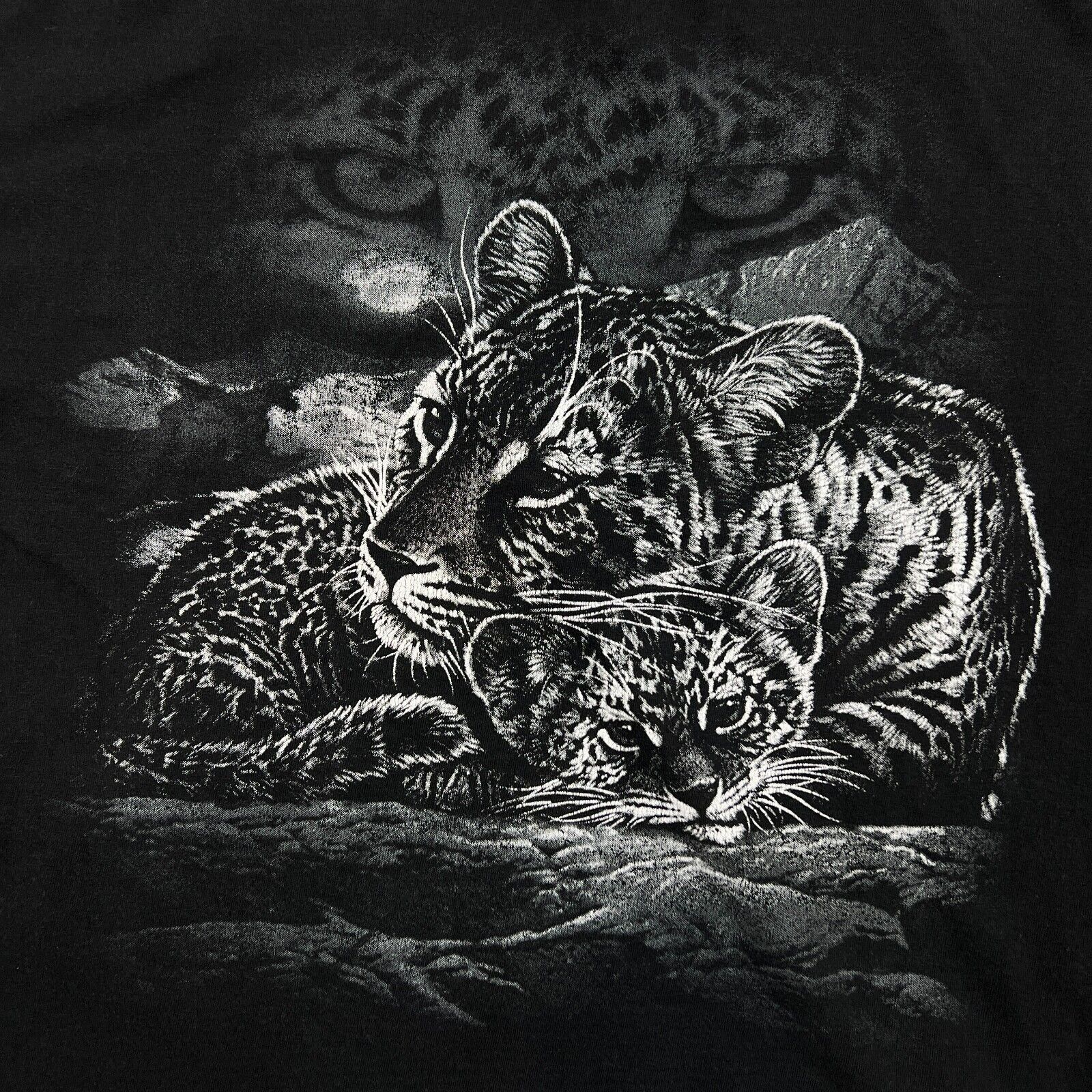 Vintage Vintage Cheetah T Shirt Double Sided Graphic Y2K Animal Tee Size US XL / EU 56 / 4 - 5 Thumbnail