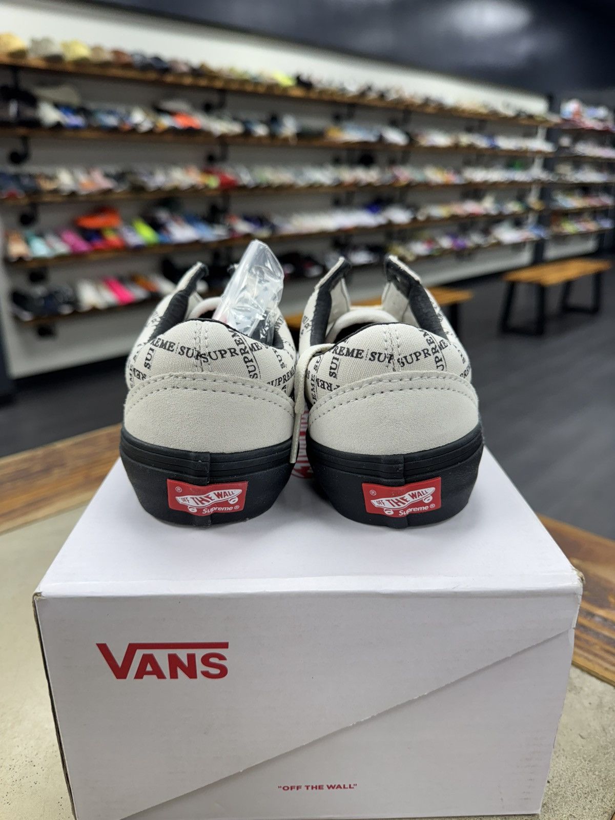 Supreme × Vans Supreme X Vans Grid White (SIZE 4.5M) Size US 5 / EU 37 - 3 Thumbnail