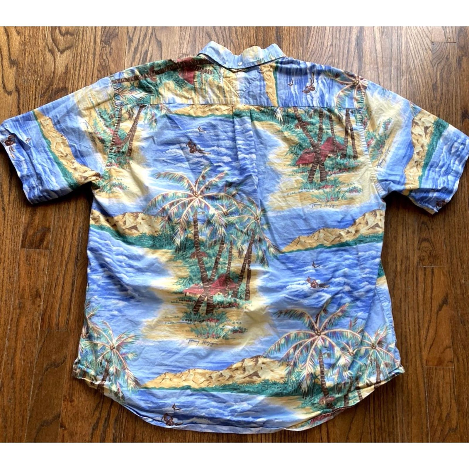 Tommy Hilfiger Tommy Hilfiger Hawaiian Shirt Mens XL Aloha Camp Cotton Colorful Floral AOP Button-Up Casual Beach Tropical Size US XL / EU 56 / 4 - 7 Thumbnail
