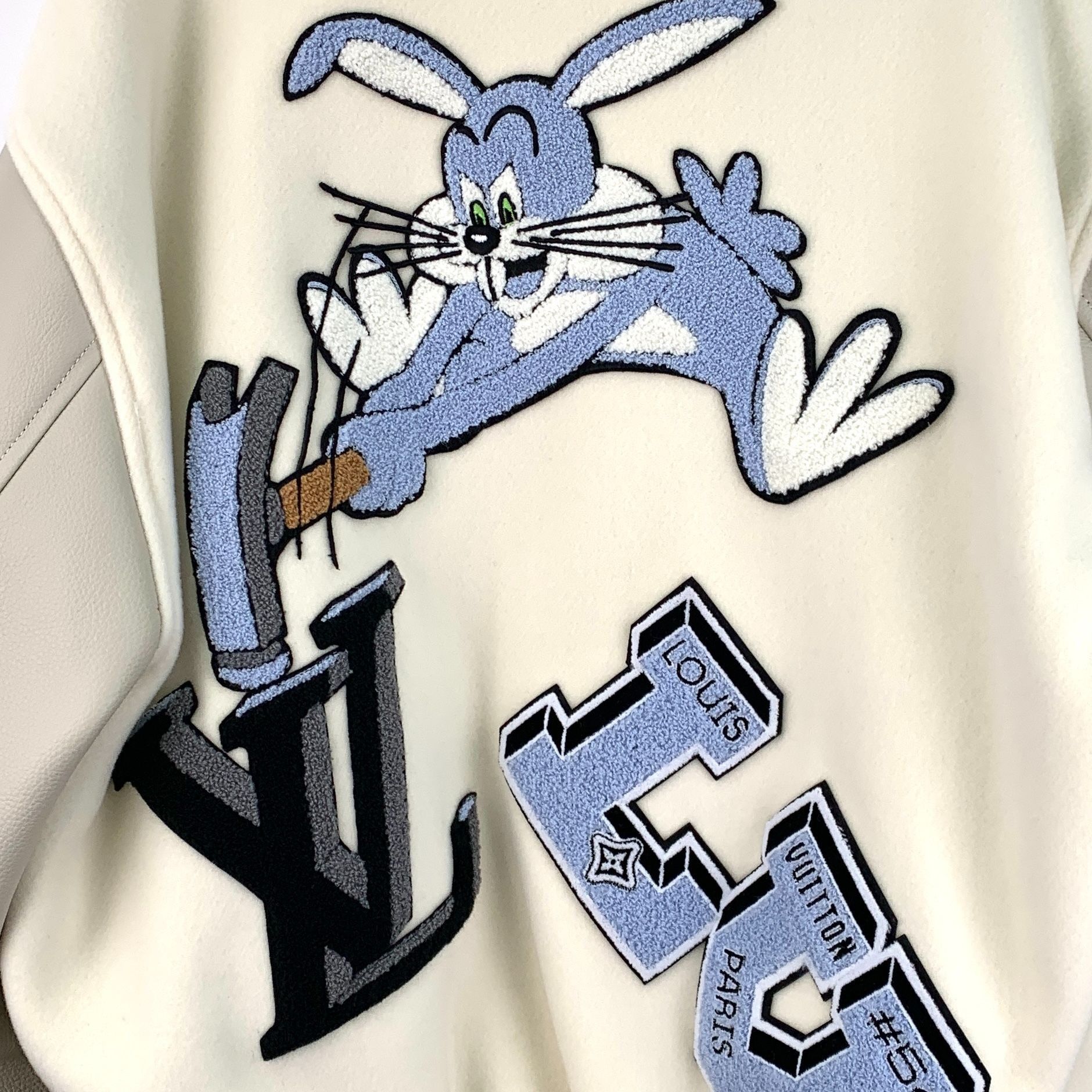 Louis Vuitton Louis Vuitton Beige Leather Baseball Jacket Logo Decorated L Size US L / EU 52-54 / 3 - 5 Thumbnail