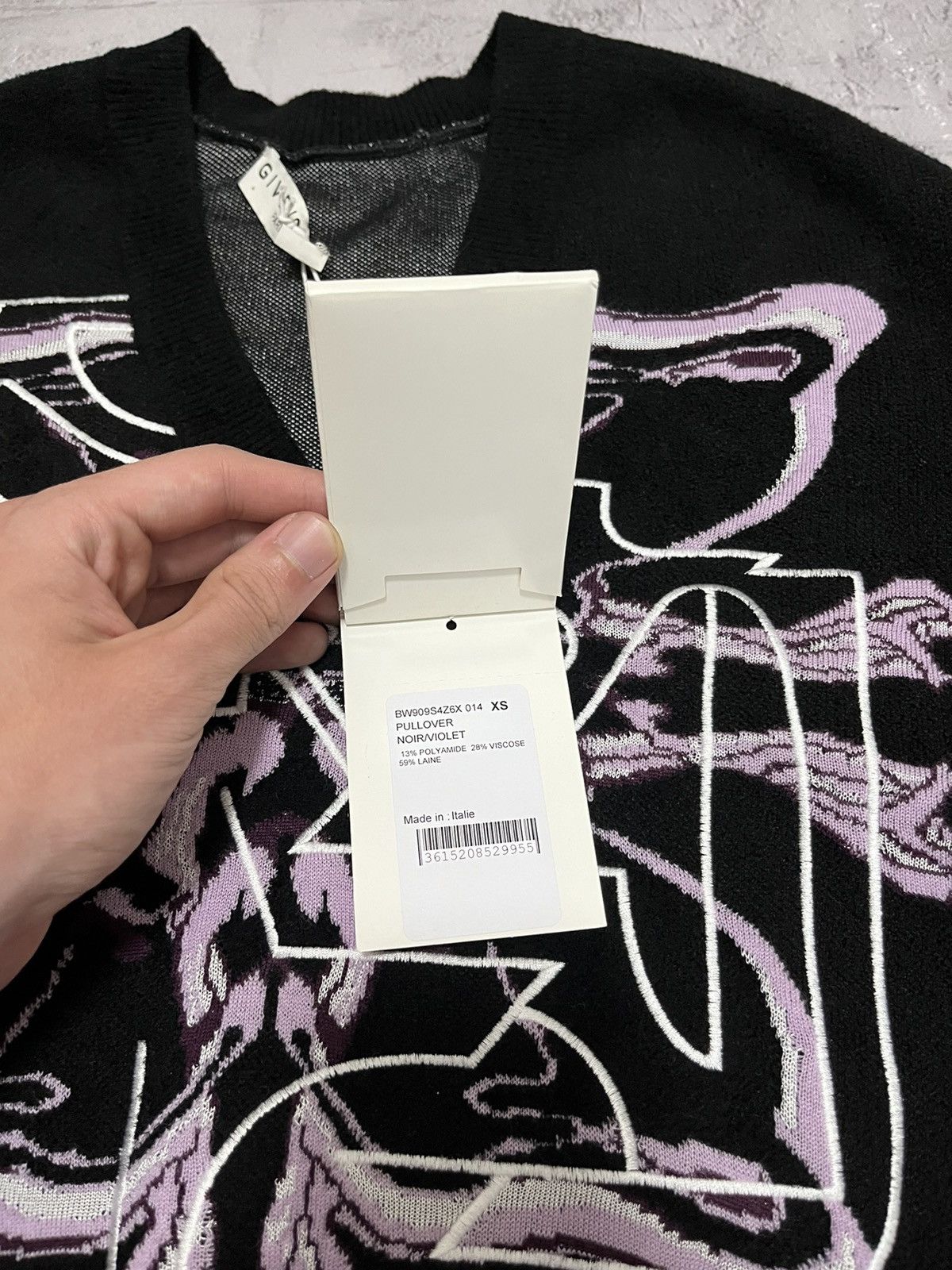 Givenchy Givenchy Limited Edition V-Neck Sweater Year of Rat Size XS / US 0-2 / IT 36-38 - 9 Thumbnail
