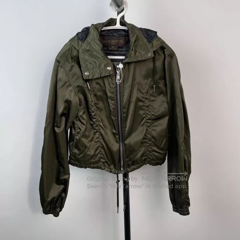 Louis Vuitton Louis Vuitton Polyester jacket Size XXS / US 00 / IT 34 - 1 Thumbnail
