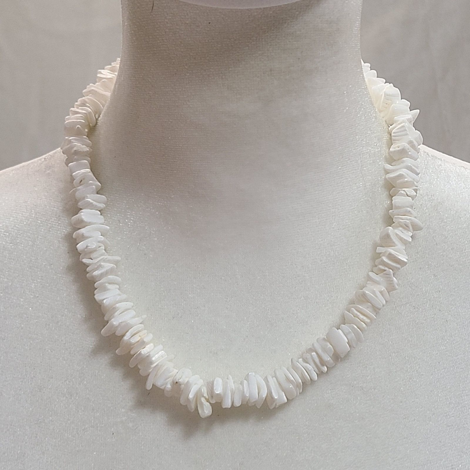 Vintage Vintage Puka Shell Necklace Size ONE SIZE - 1 Thumbnail