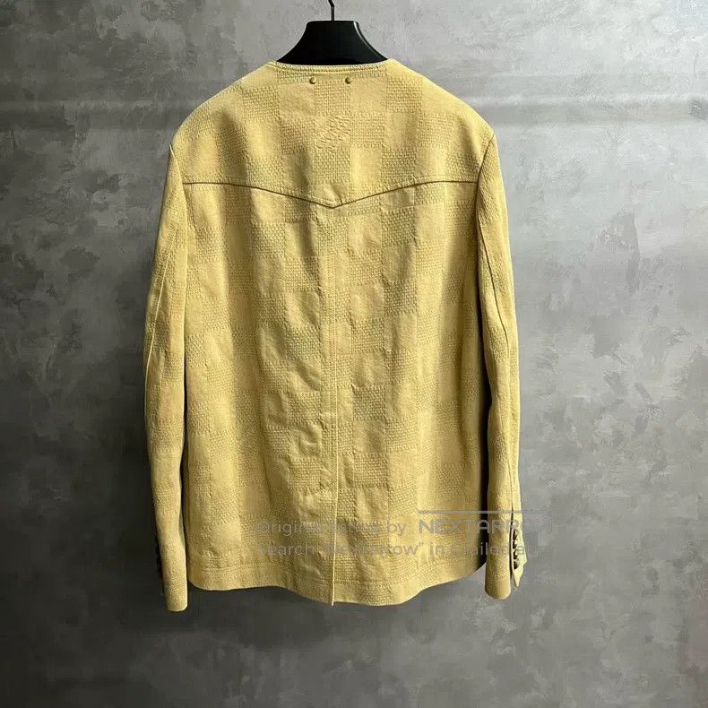 Louis Vuitton Louis Vuitton 24 Newest Khaki Letter Jacquard Round Neck S Size US L / EU 52-54 / 3 - 2 Thumbnail